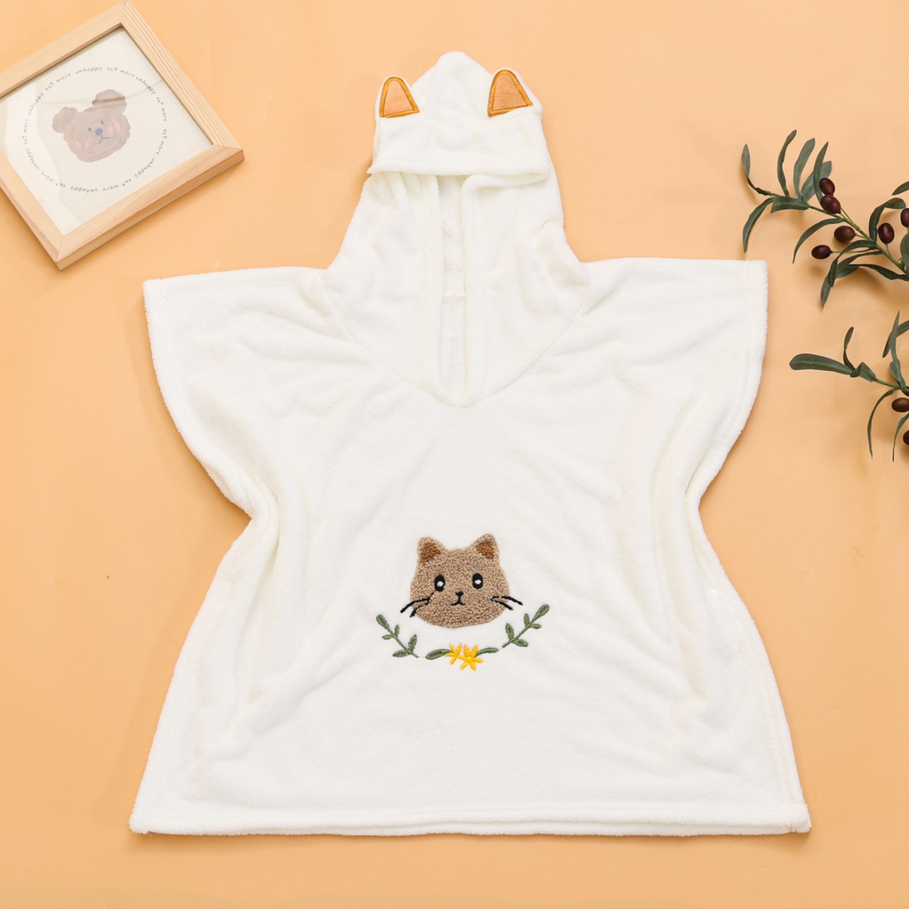 Towel embroidered cat cape