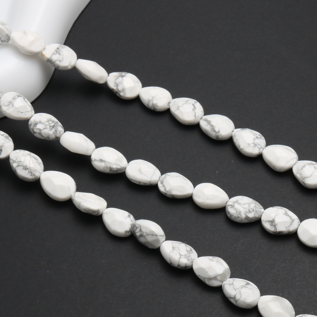 synthetic White Turquoise 8*11*5mm/16pcs