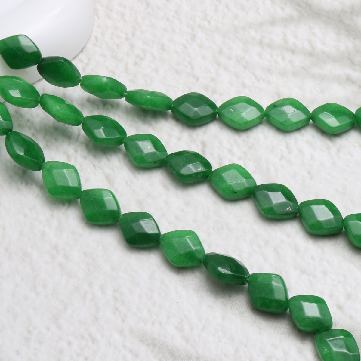 Jade Malaysia 10*12mm