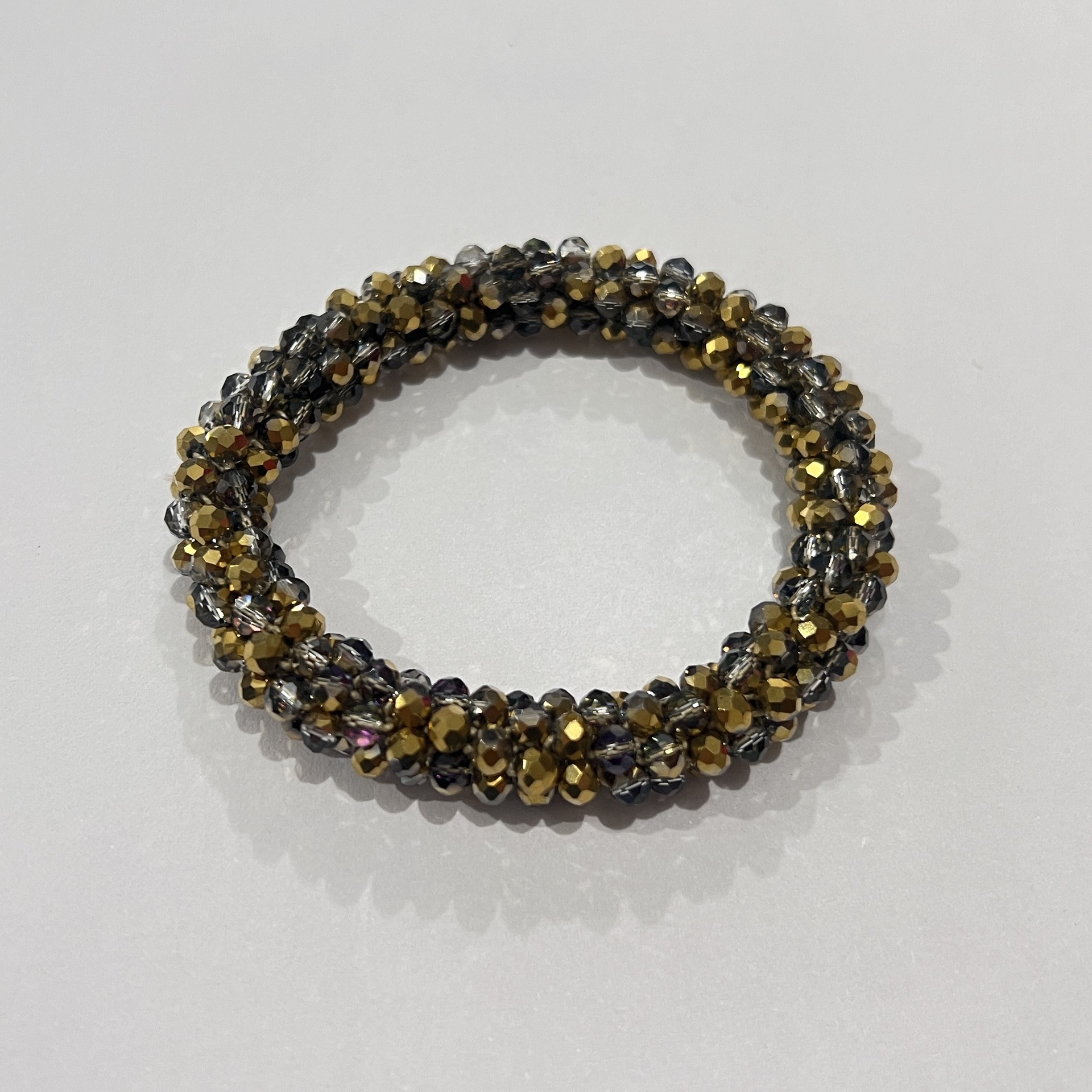42:Rose red half gold