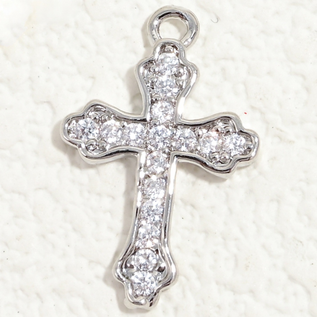 2:White gold with white diamonds