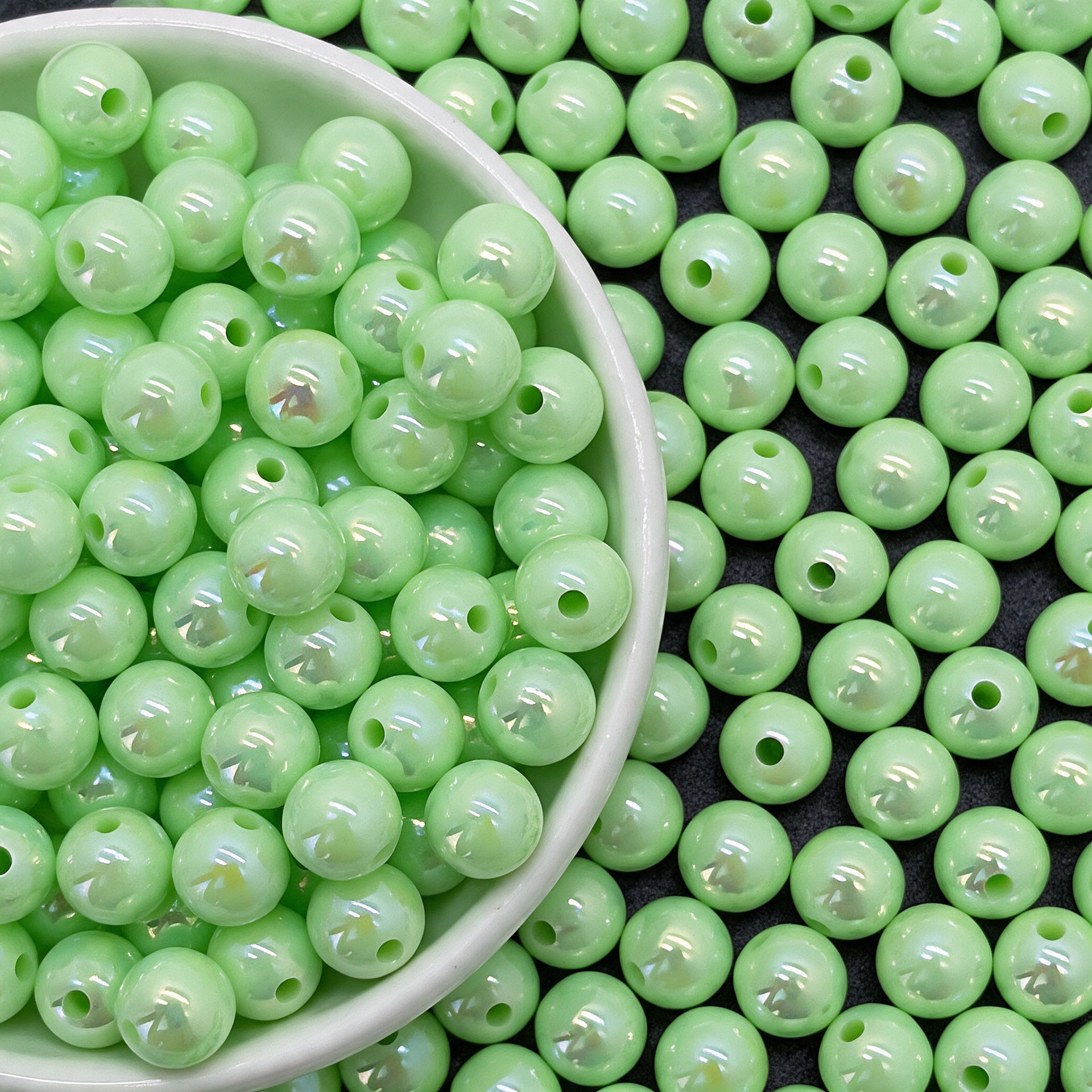 Iridescent light green 10mm  (980pcs, hole about 1