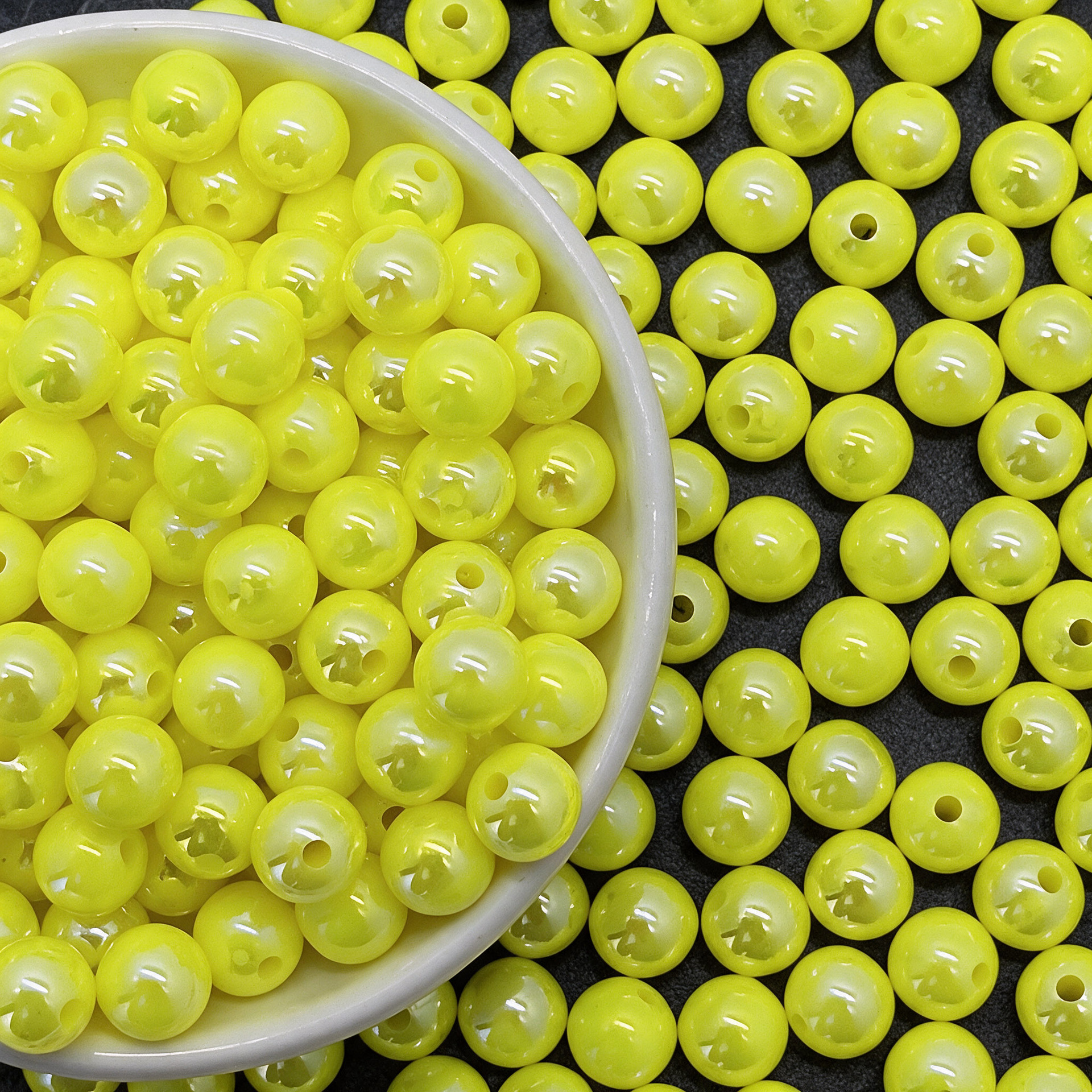 Iridescent Fluorescent Yellow 6mm (4500pcs , hole
