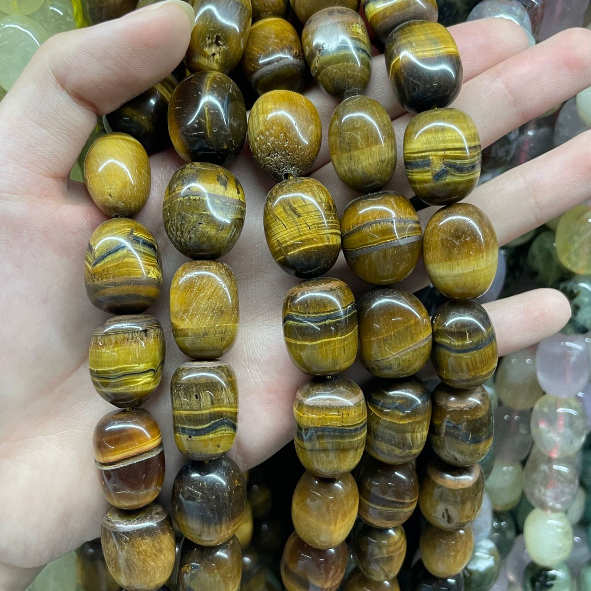 4:Natural Tiger Eye Stone