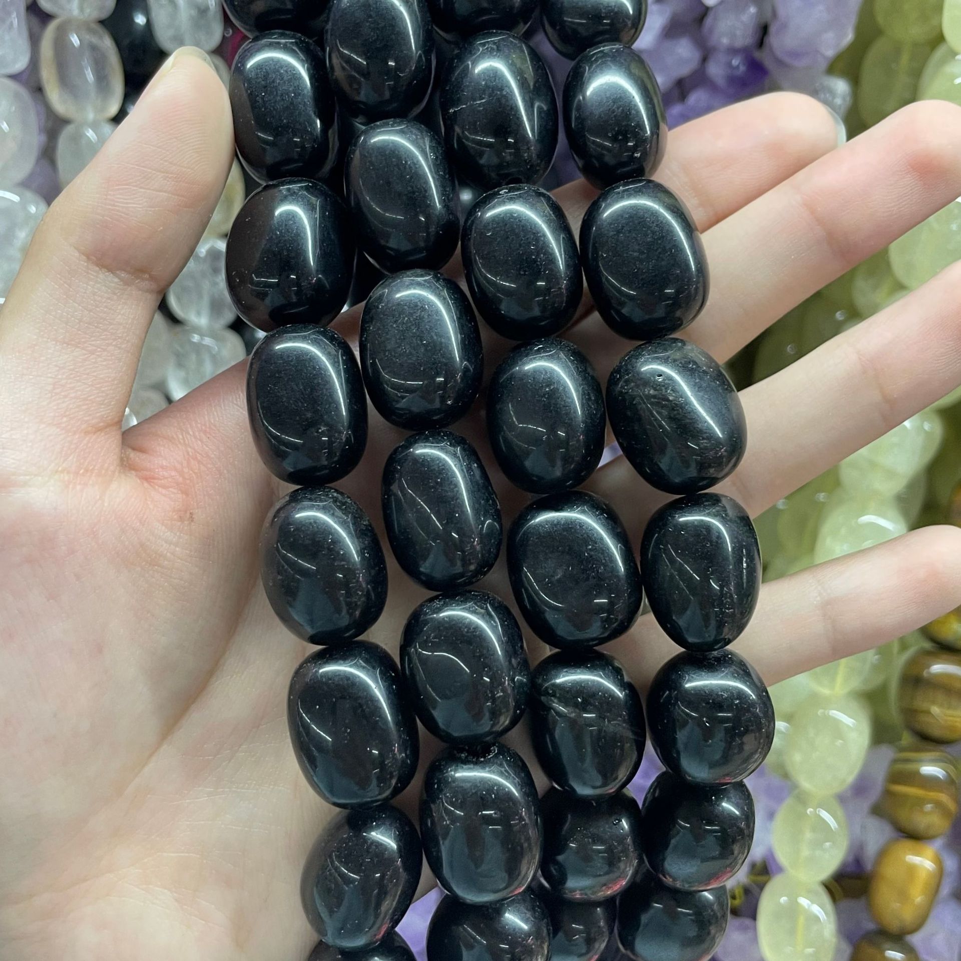 2:Natural obsidian