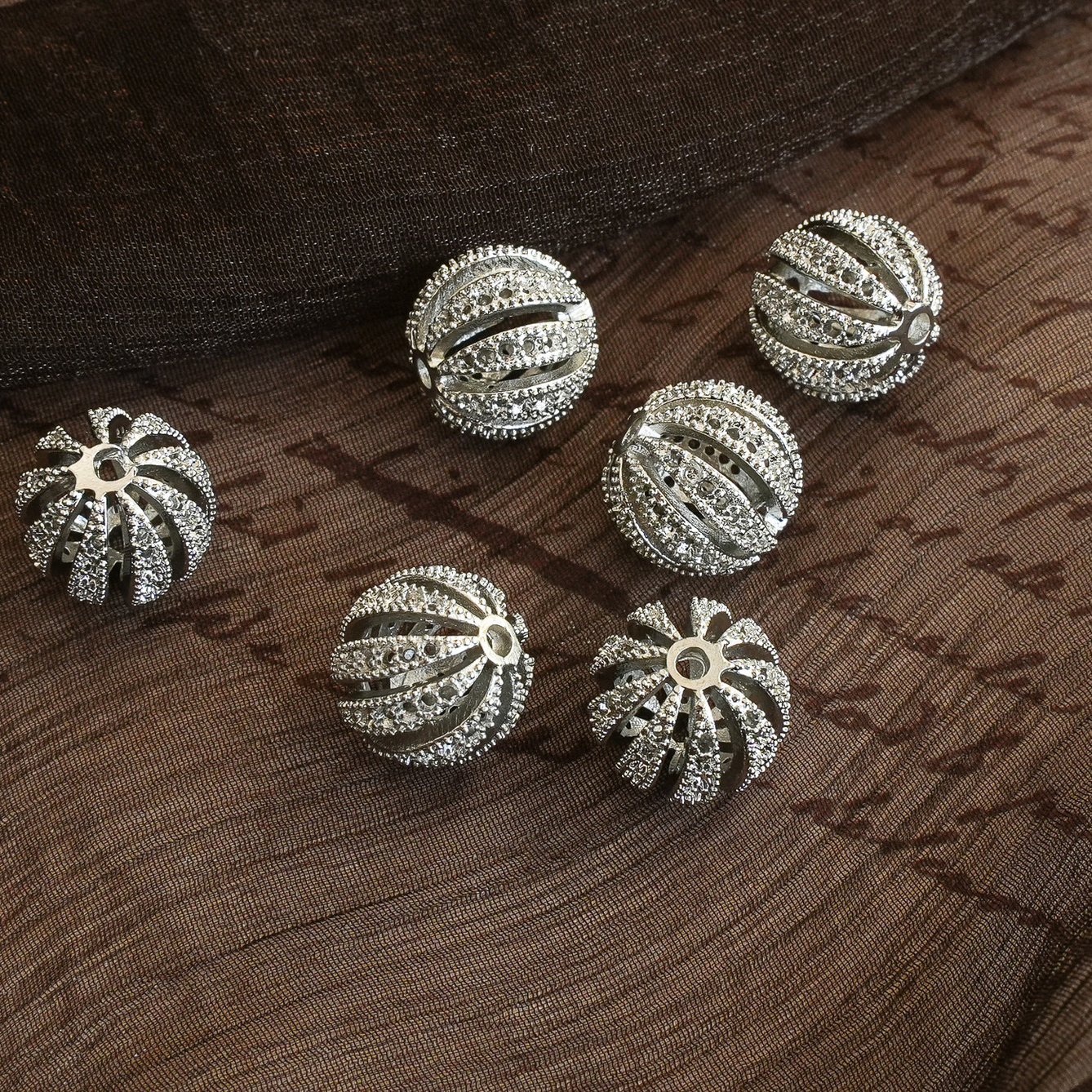 8:platinum color 12mm/hole 1.9mm