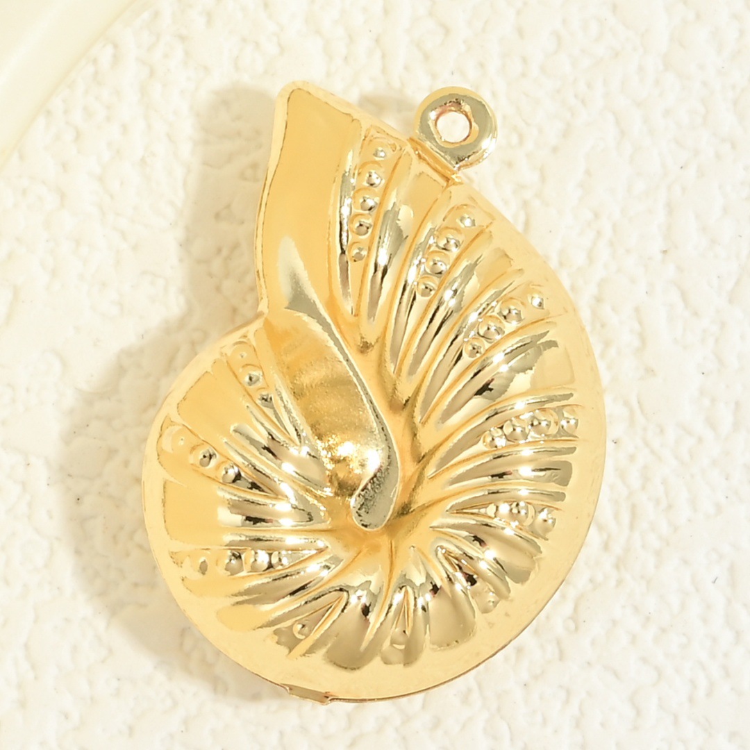2:VD2497 golden conch