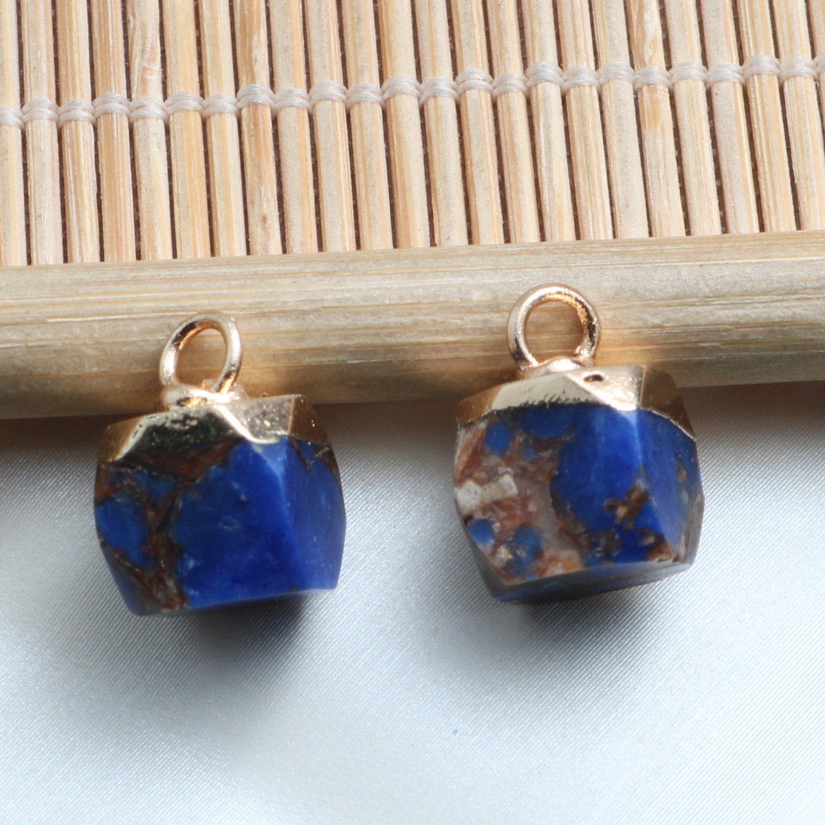 5:Dark blue