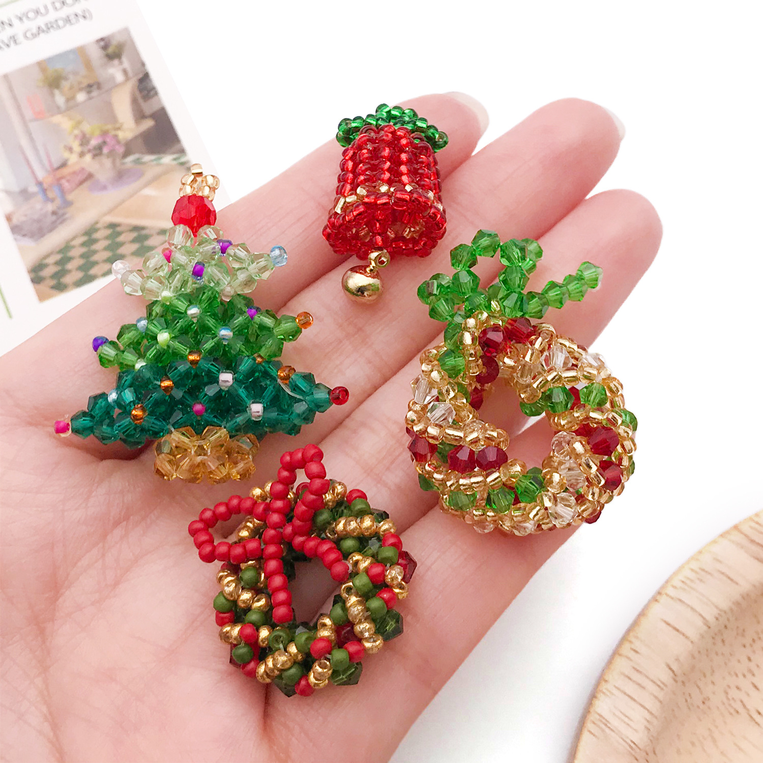 1:Mixed 4-piece beaded Christmas series - 4 styles, each 1-12.9g - SN1835