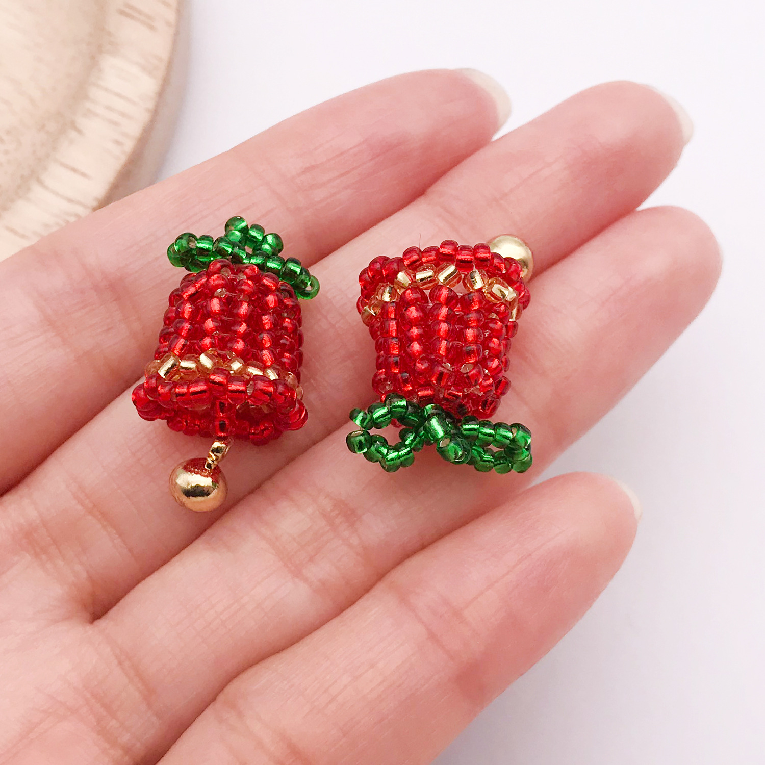 4:1 red crystal beaded woven Christmas three-dimensional bell 24x15x11mm-2.6g-28621