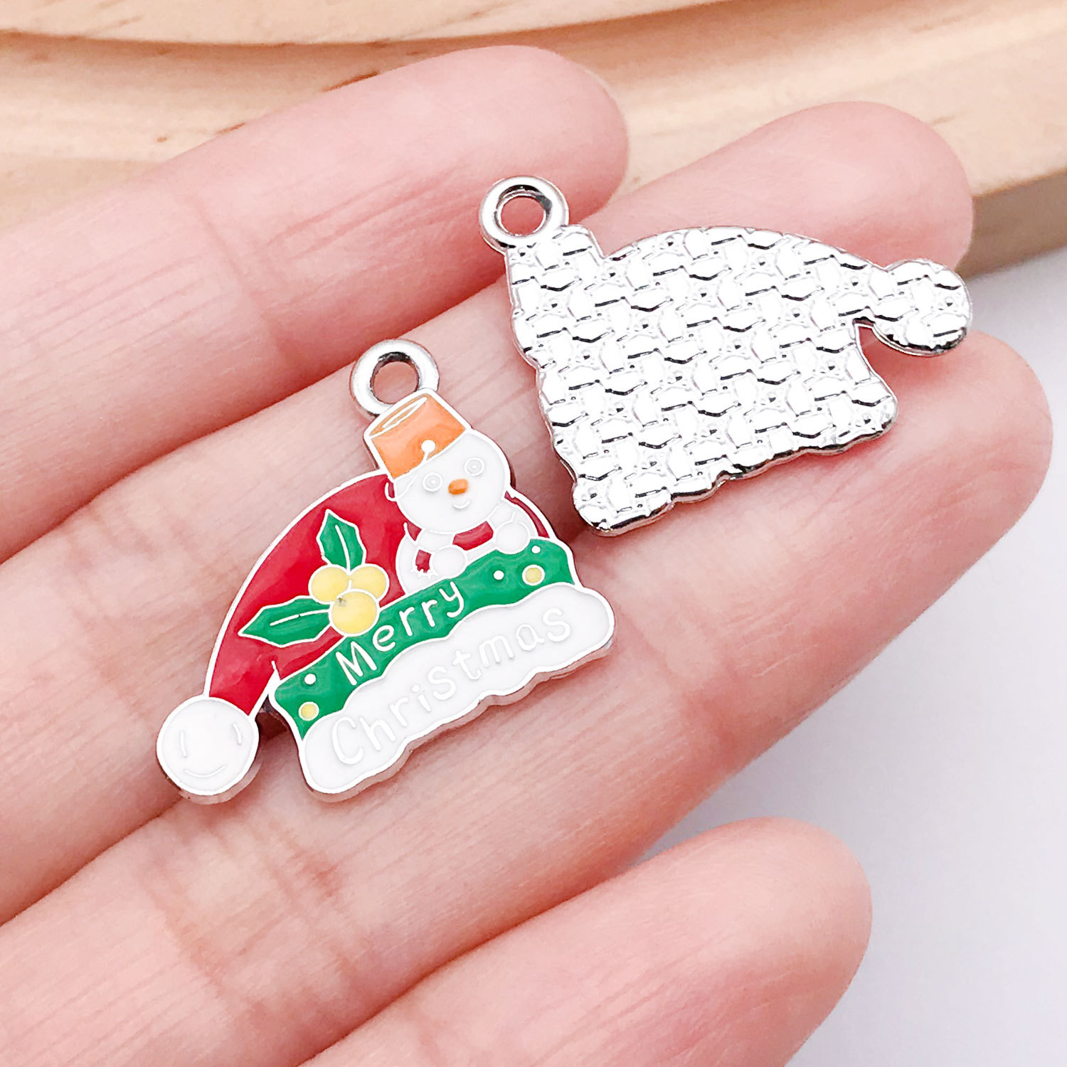 3:1 white k dripping oil red snowman christmas hat 20x21mm-1.4g-19665