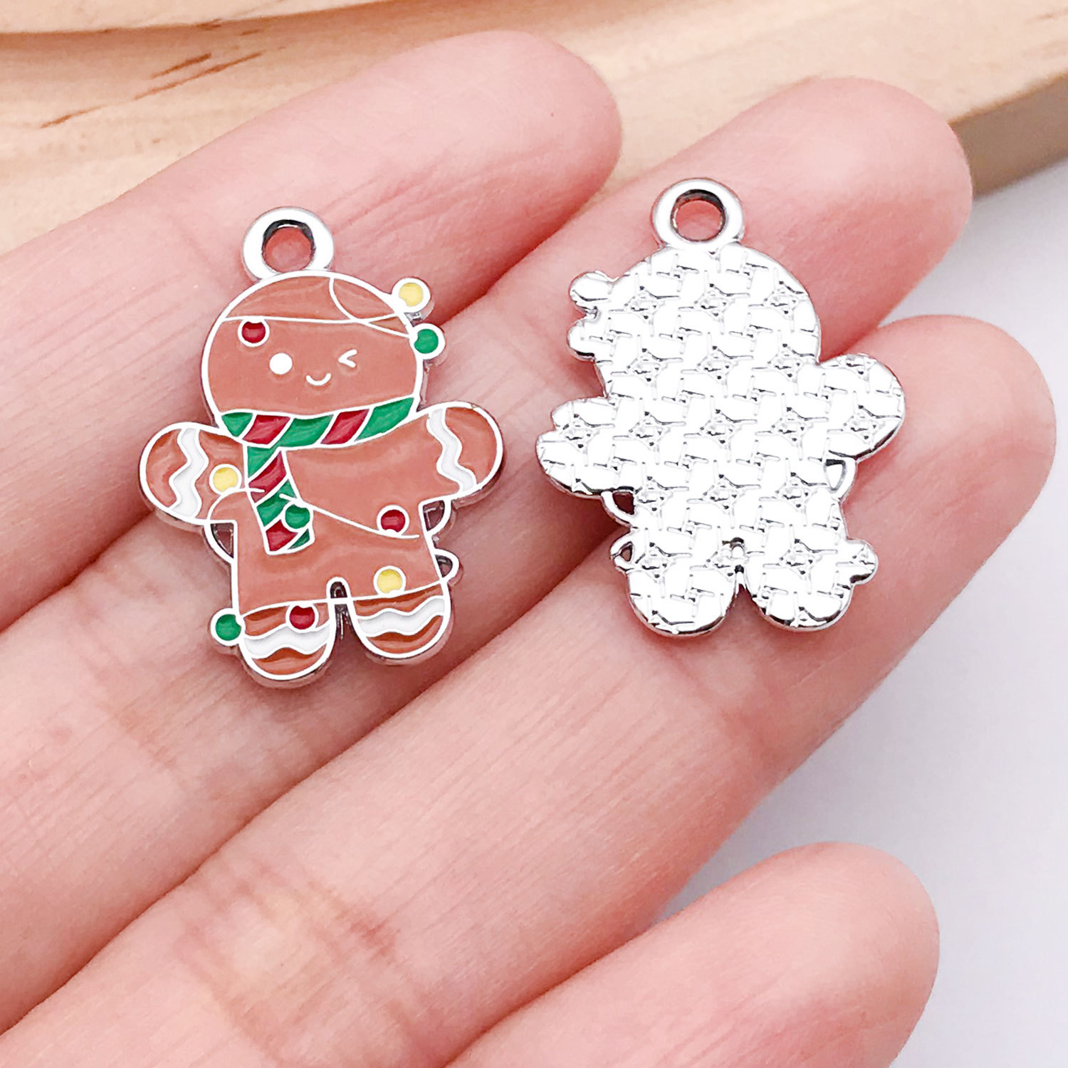 4:1 white k dripping oil rice dumpling gingerbread man 23x17mm-1.3g-19670
