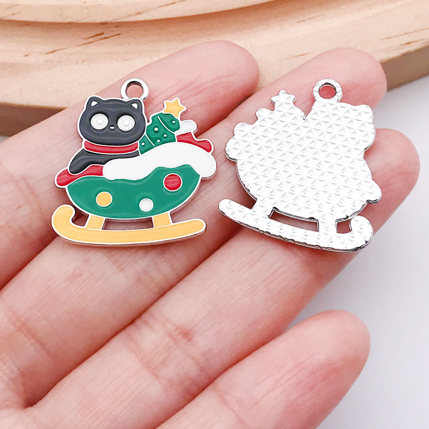 9:1 white k green sleigh christmas tree cat 25x22mm-1.95g-25241