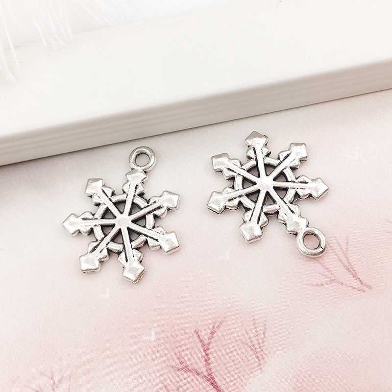 10:1 ancient silver snowflake 12x20mm-8392