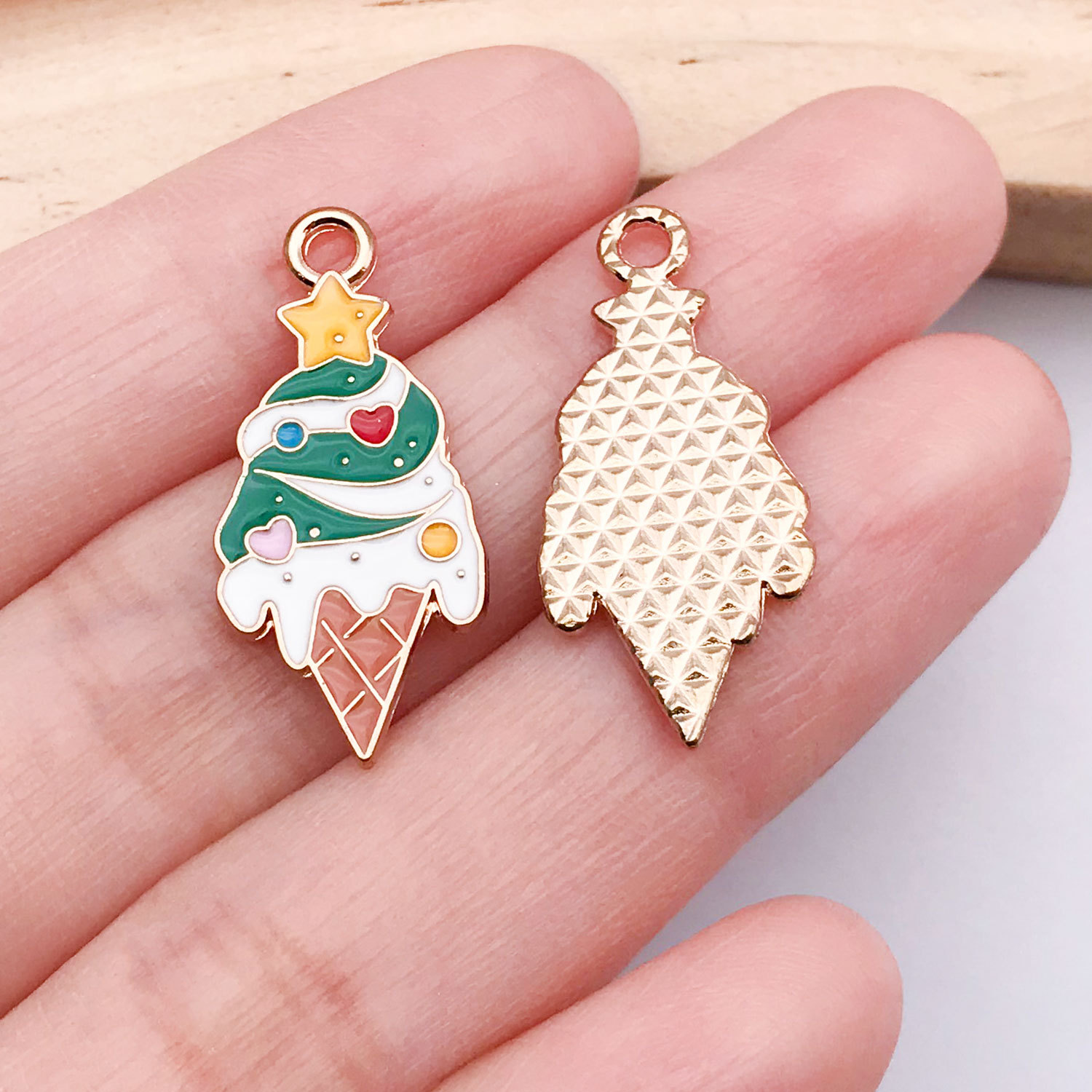 29:1 green christmas tree cone ice cream 26x12mm-1g-25292