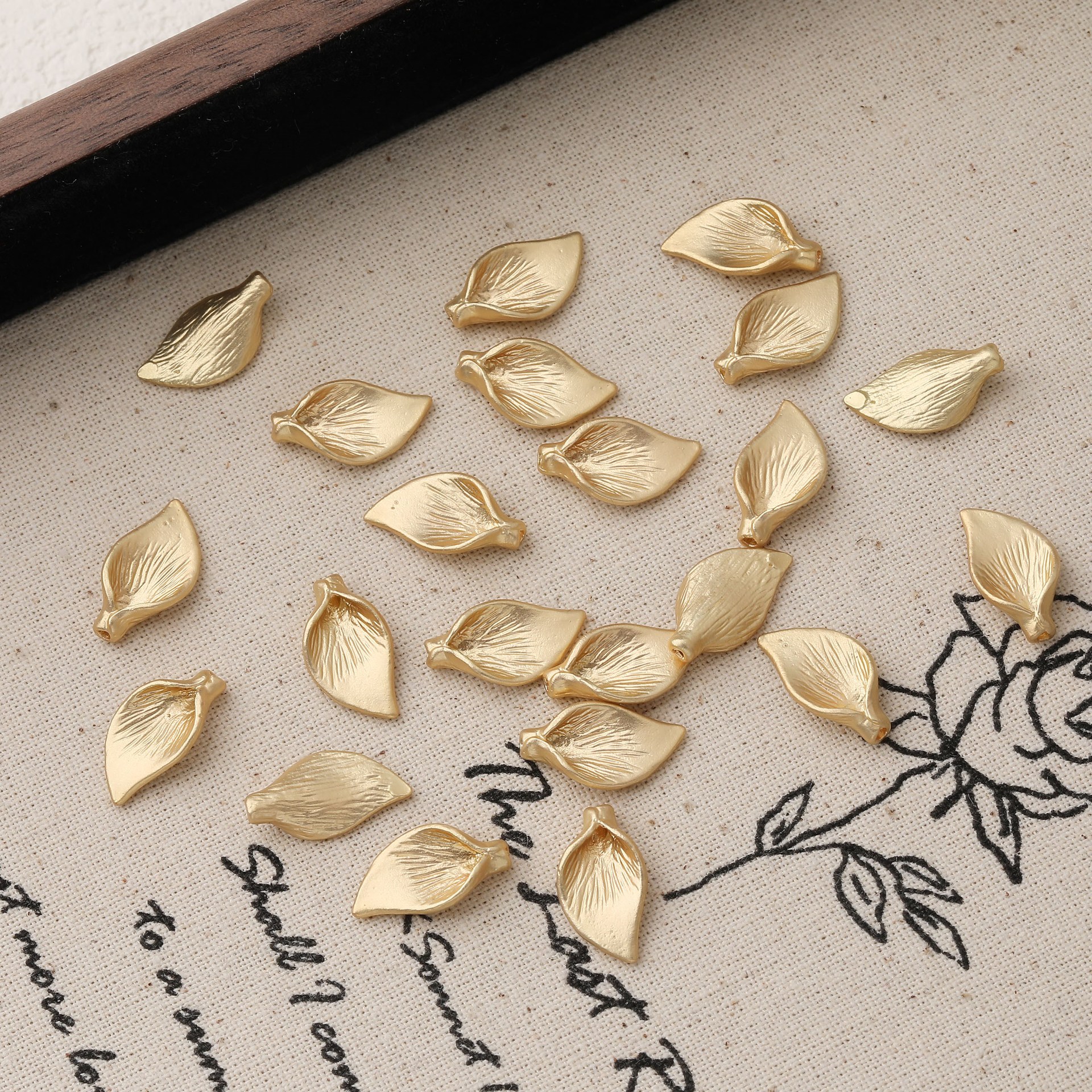 14.3mm matte gold
