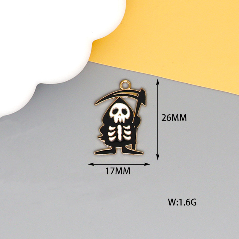 4 Skeletons D