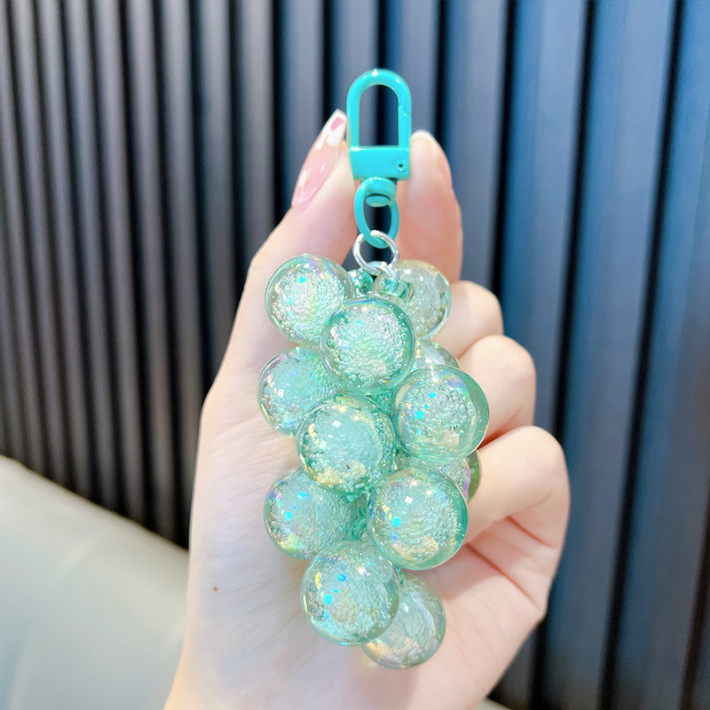 31:Grape keychain-green
