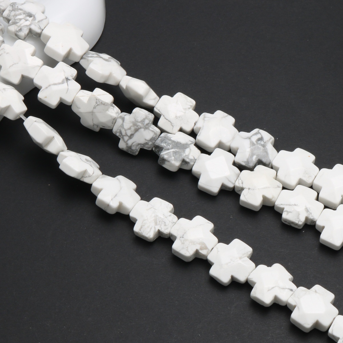 21:synthetic White Turquoise
