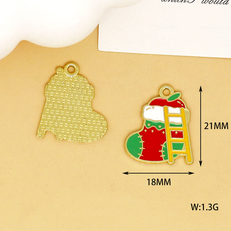 10 Christmas stockings L