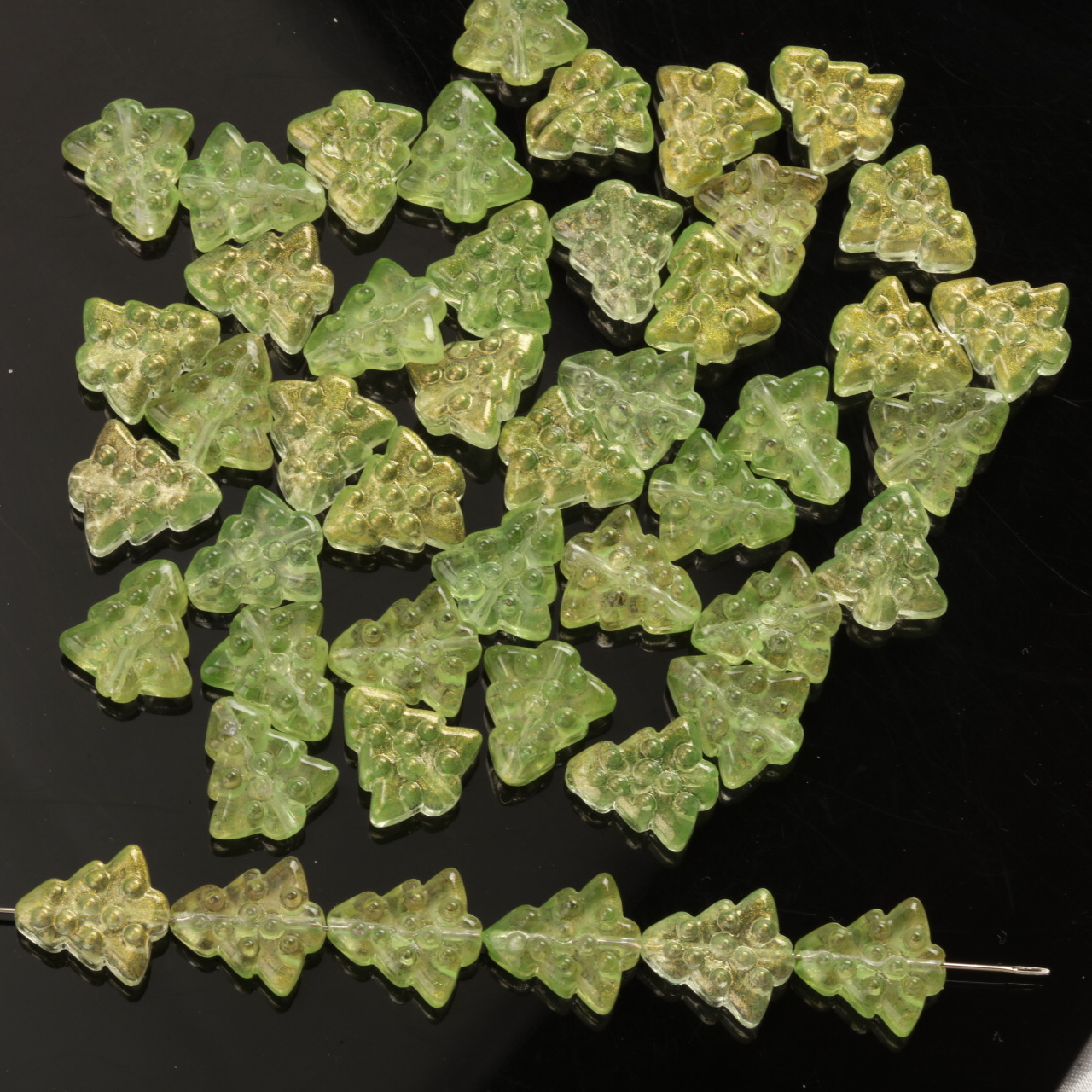 10 #   Bud green 15x16mm
