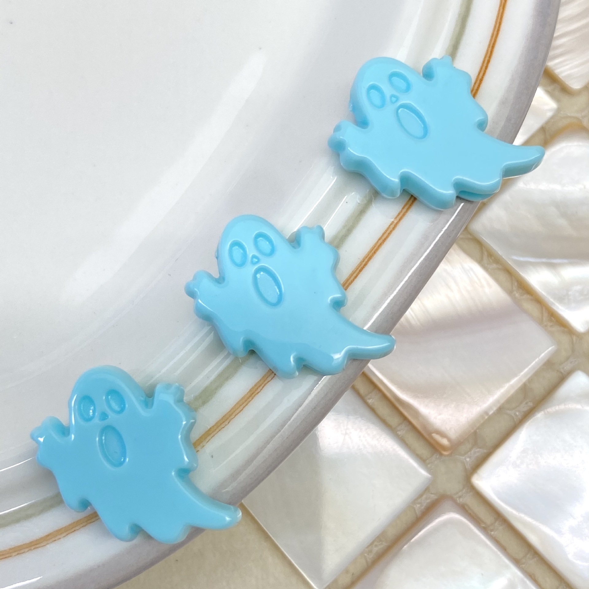 Ice blue QZ661