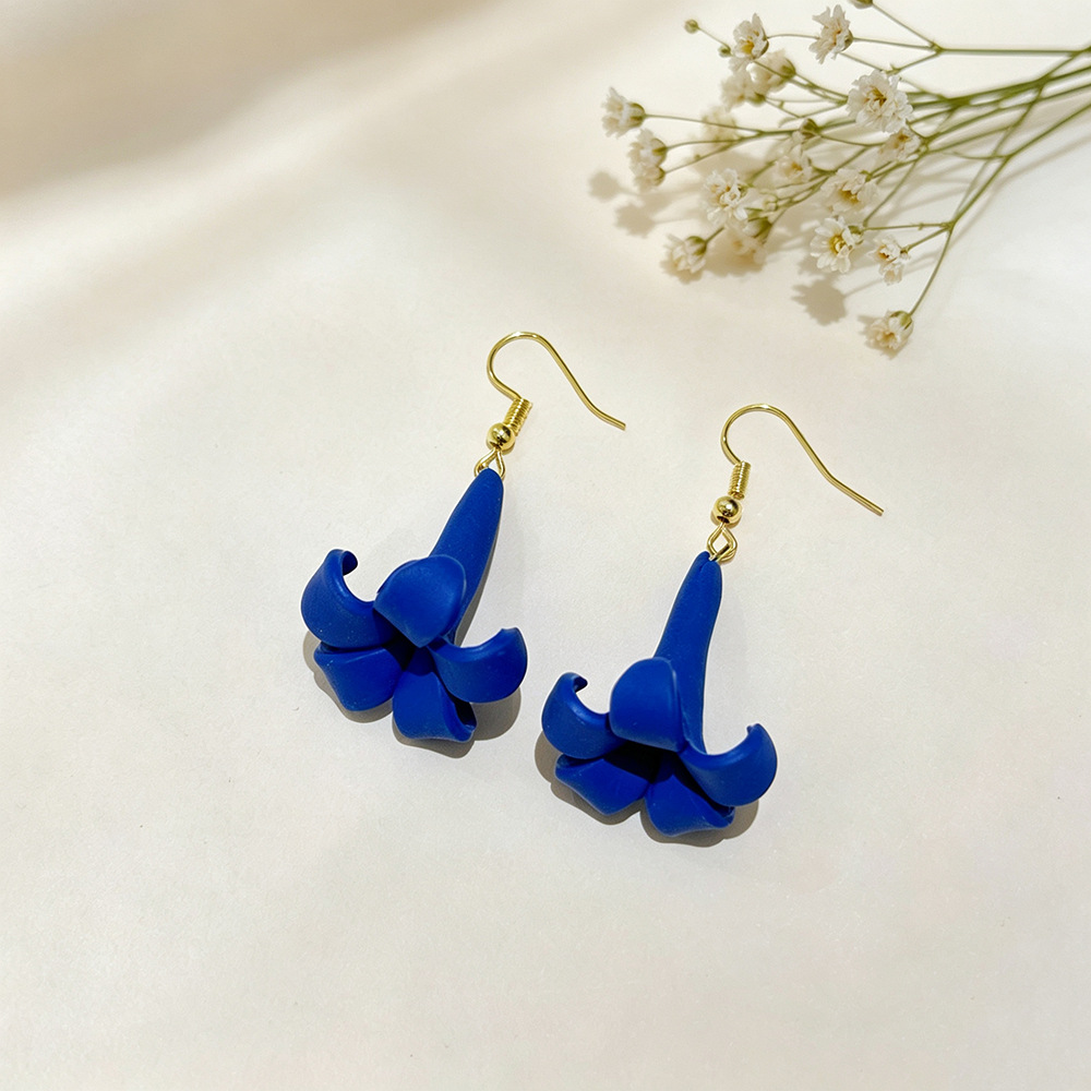 10:Dark blue