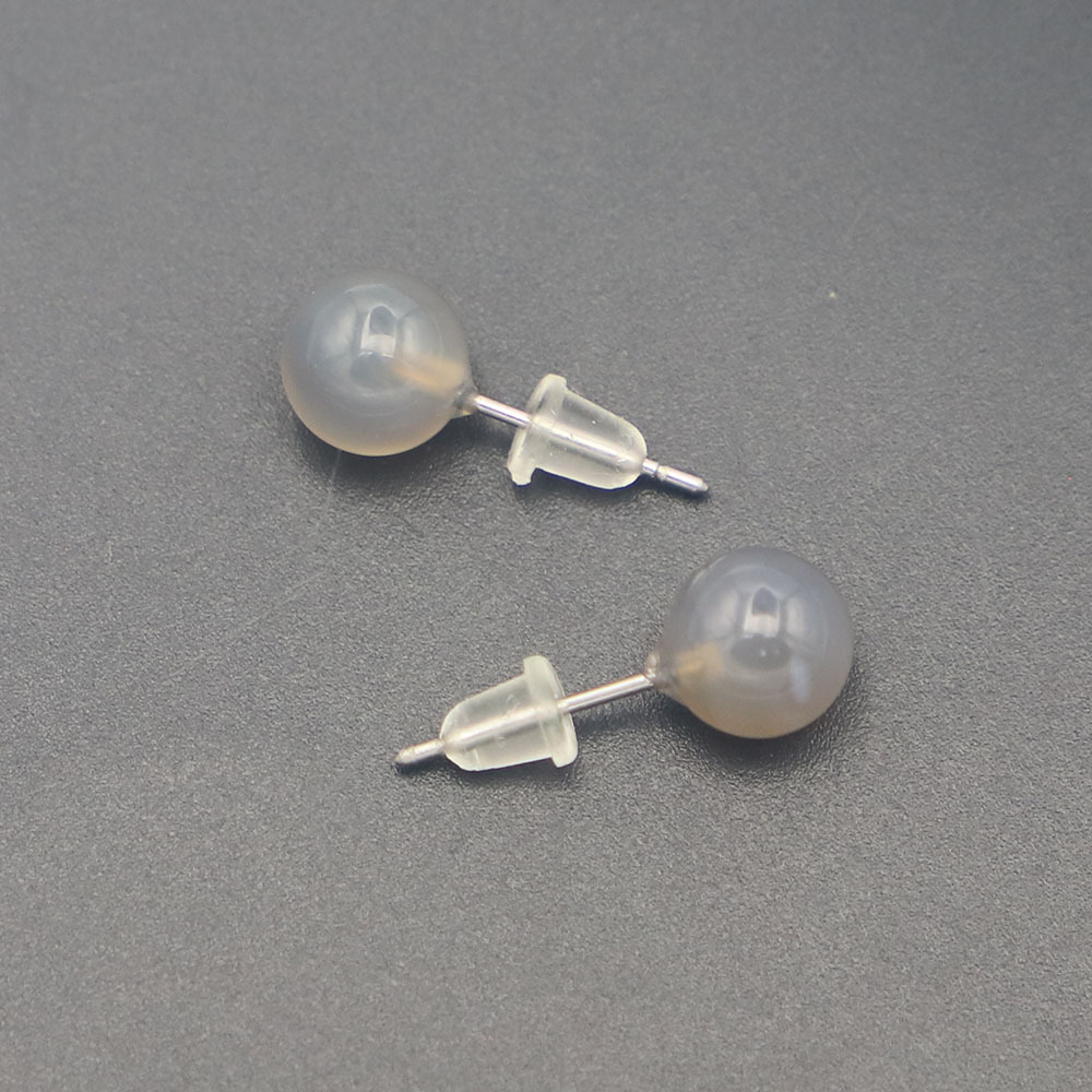 18:Gray agate