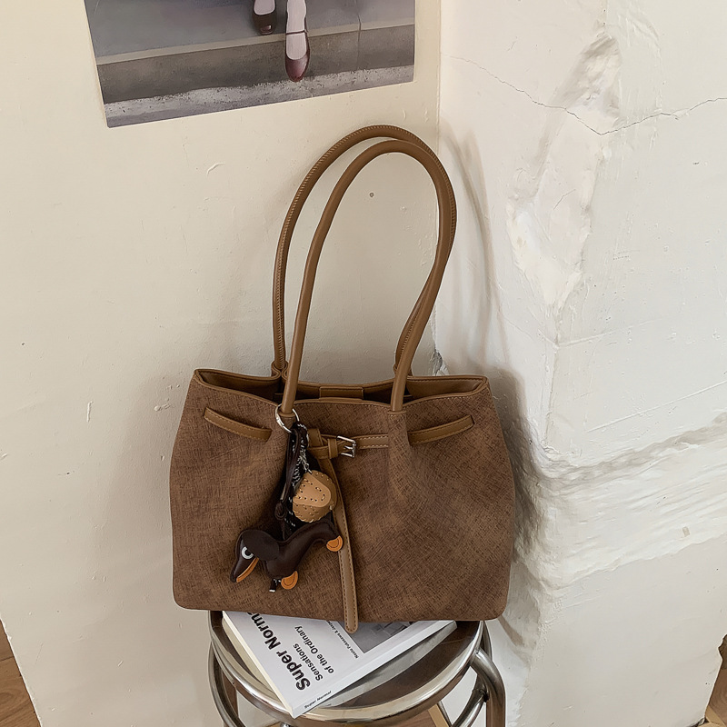 Brown with pendant