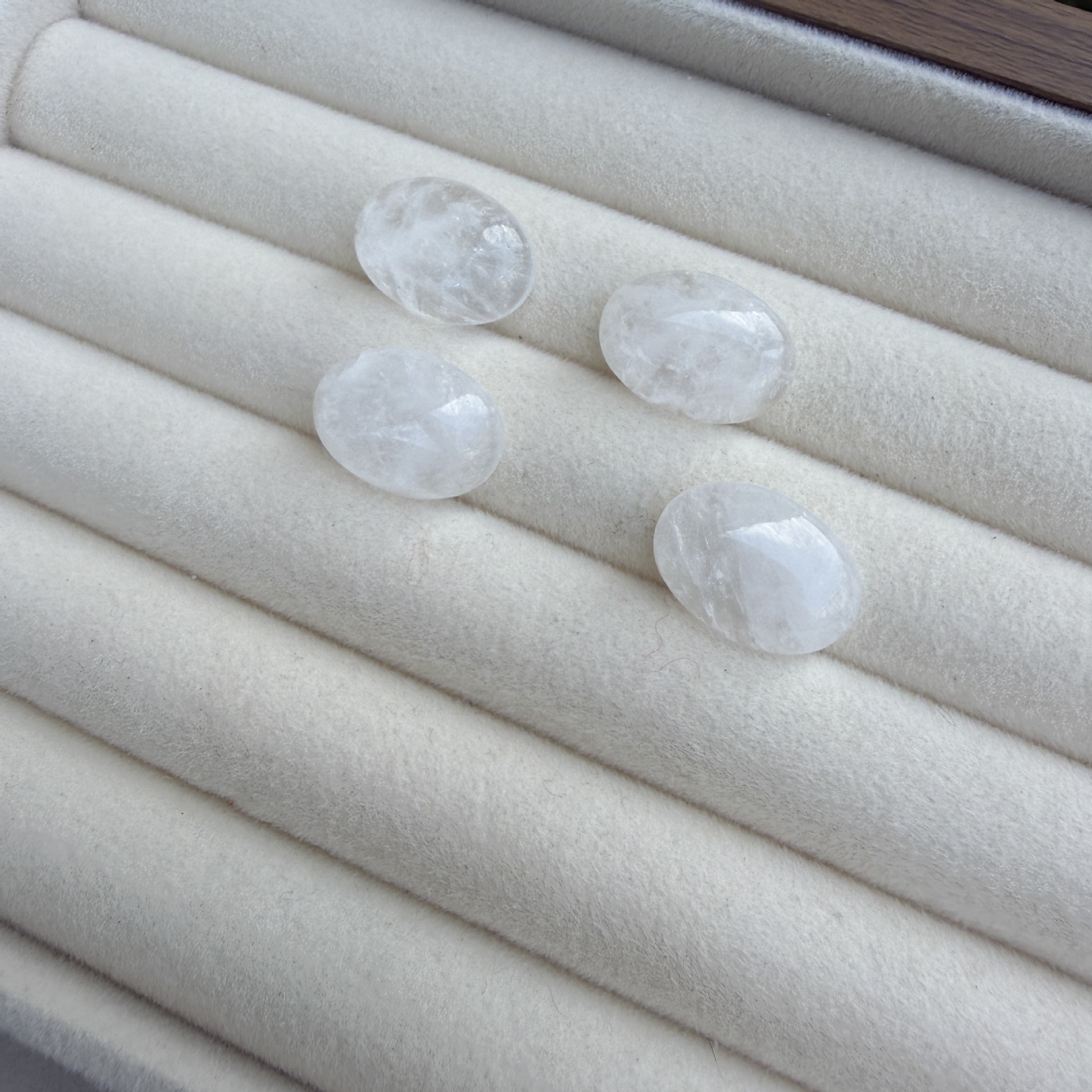 White crystal 13x18mm