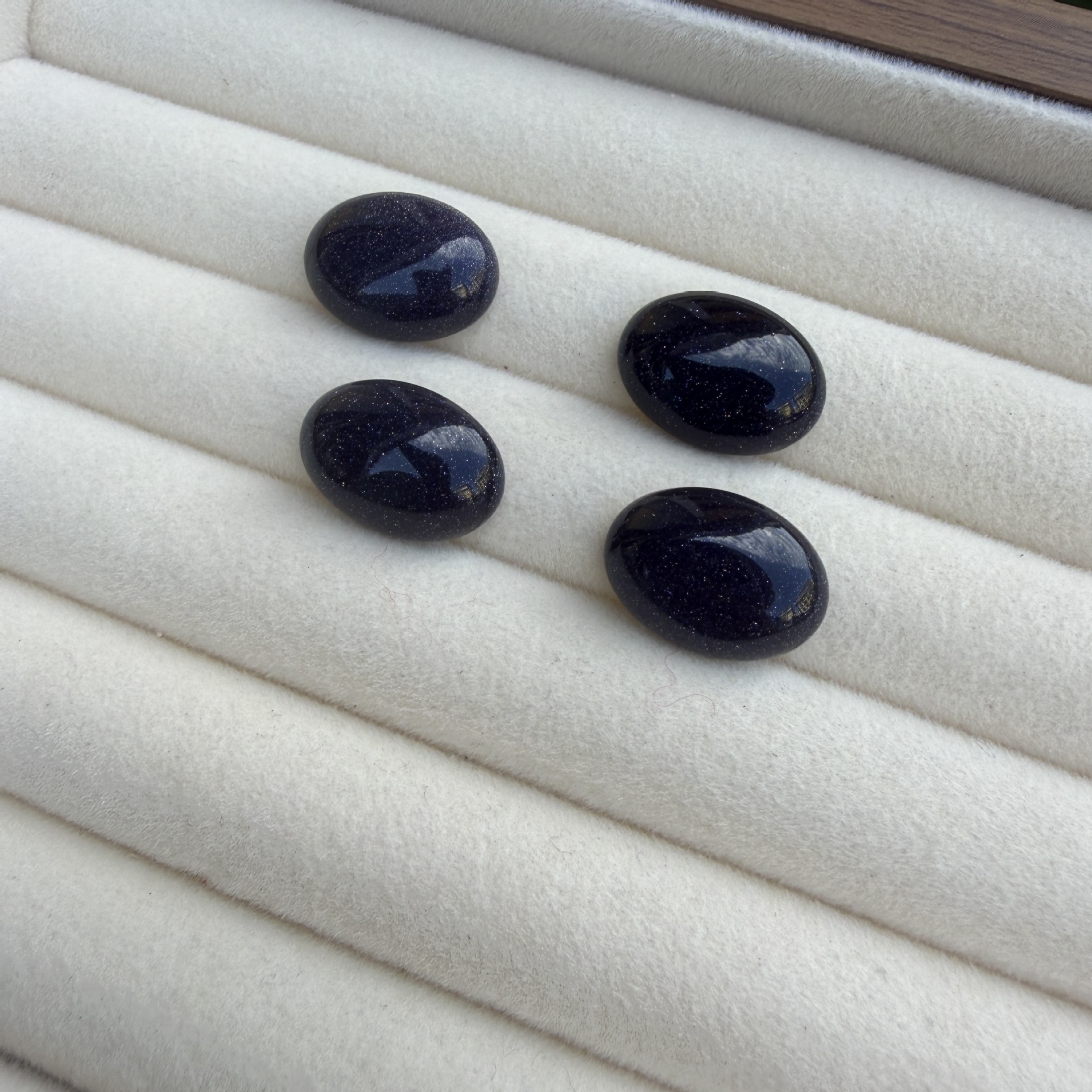 Blue Sand 13x18mm
