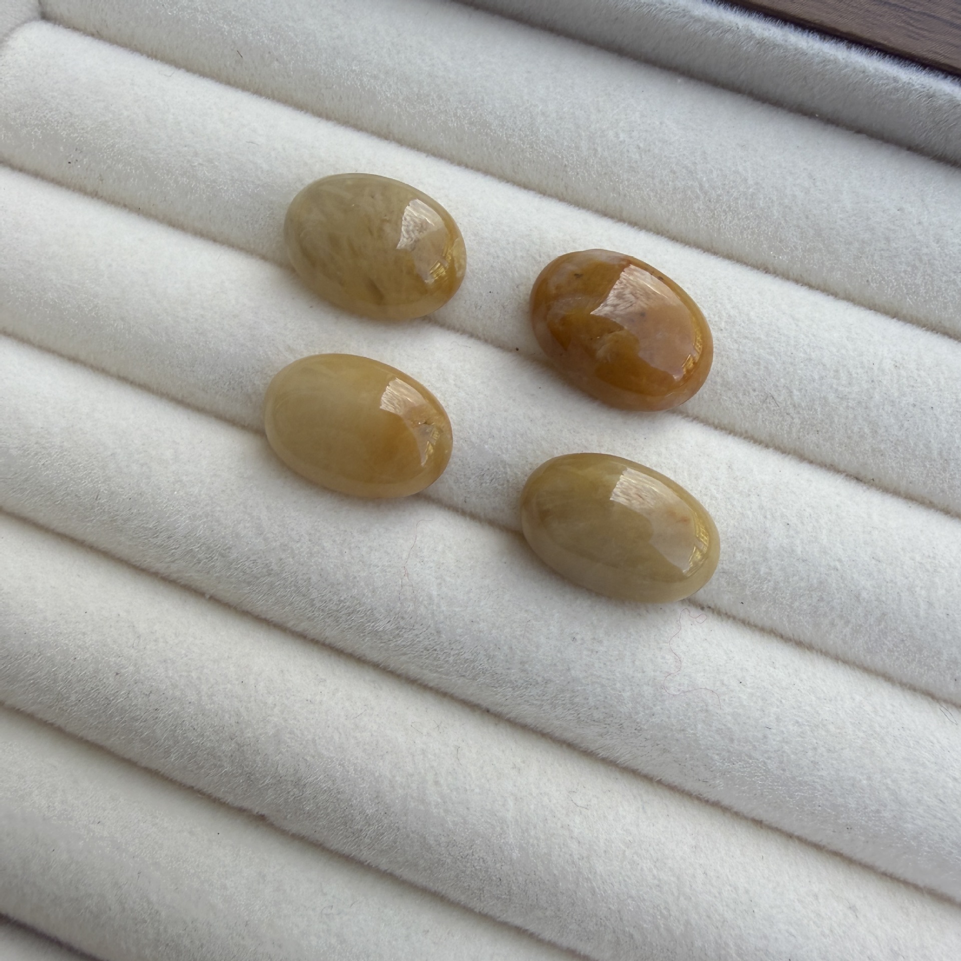25:Topaz