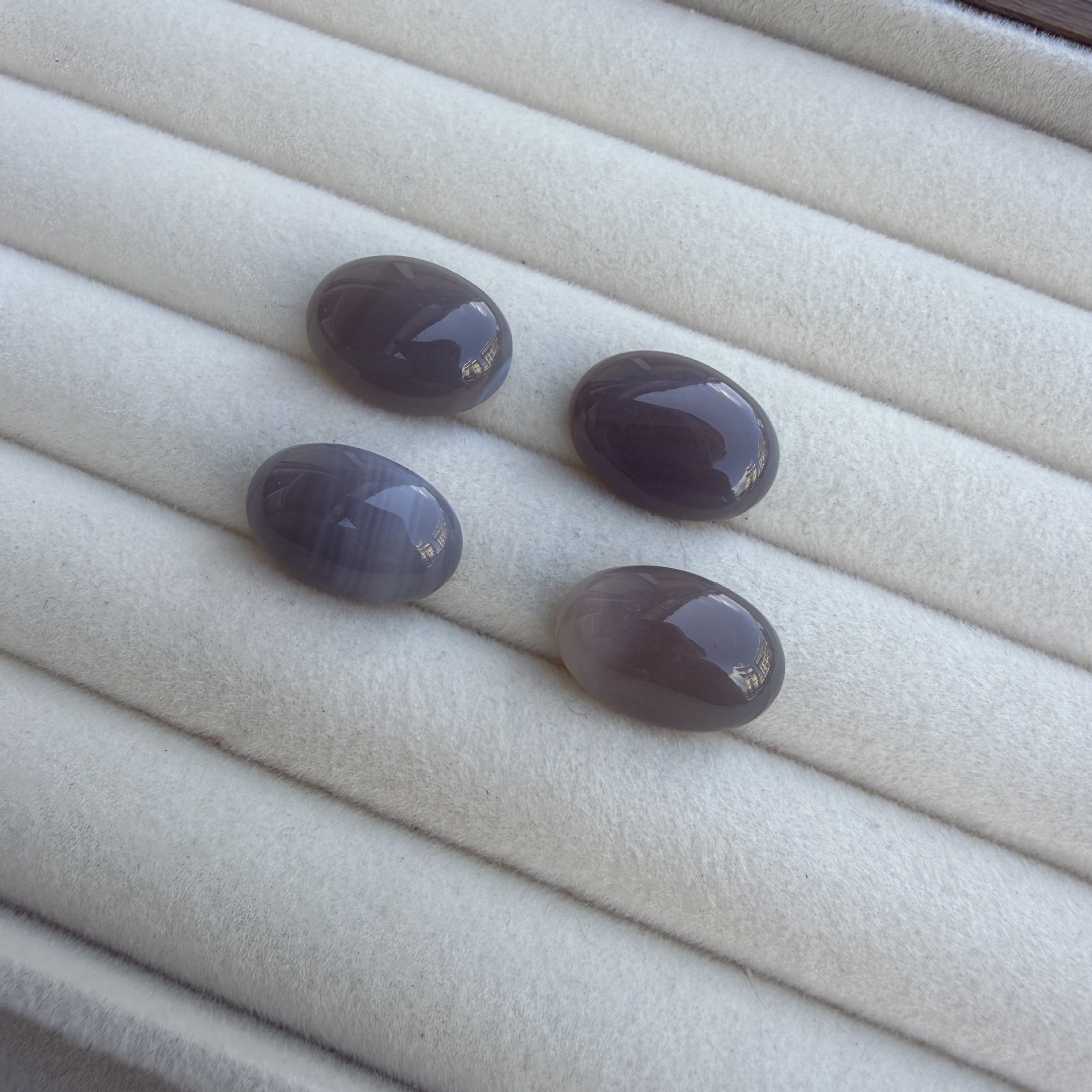 30:Gray agate