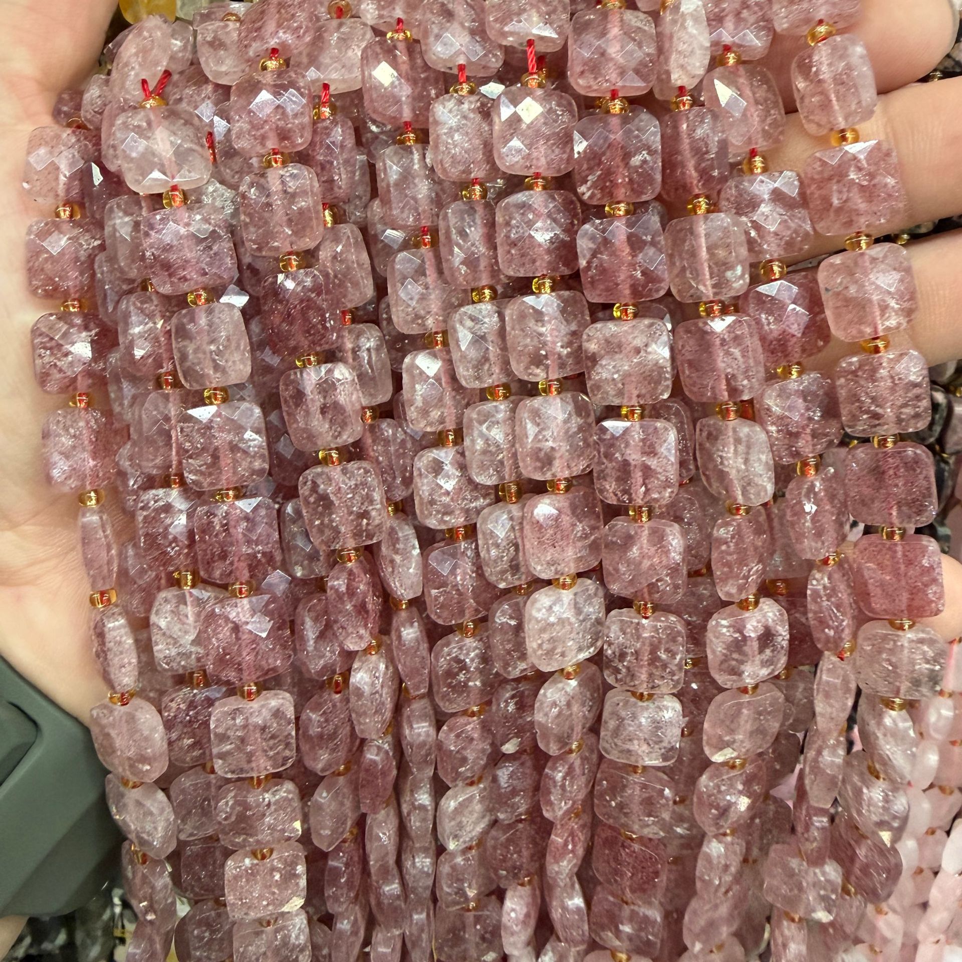 Strawberry crystal 10mm