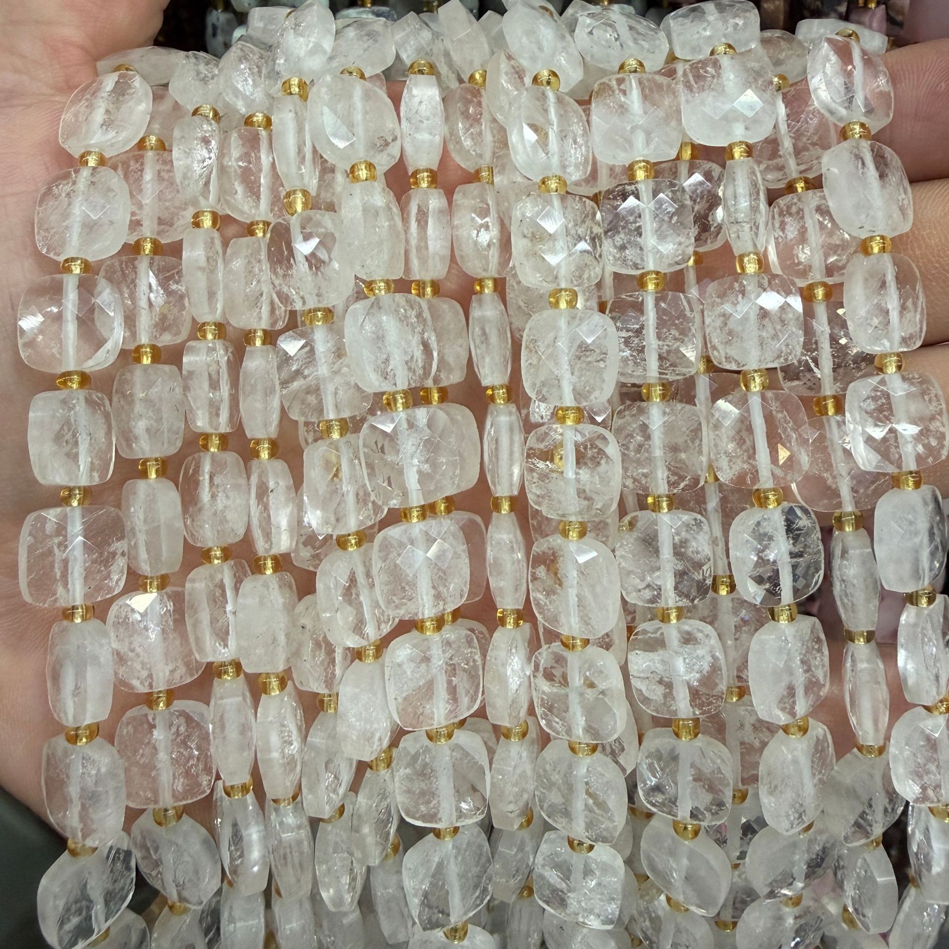 2:White crystal