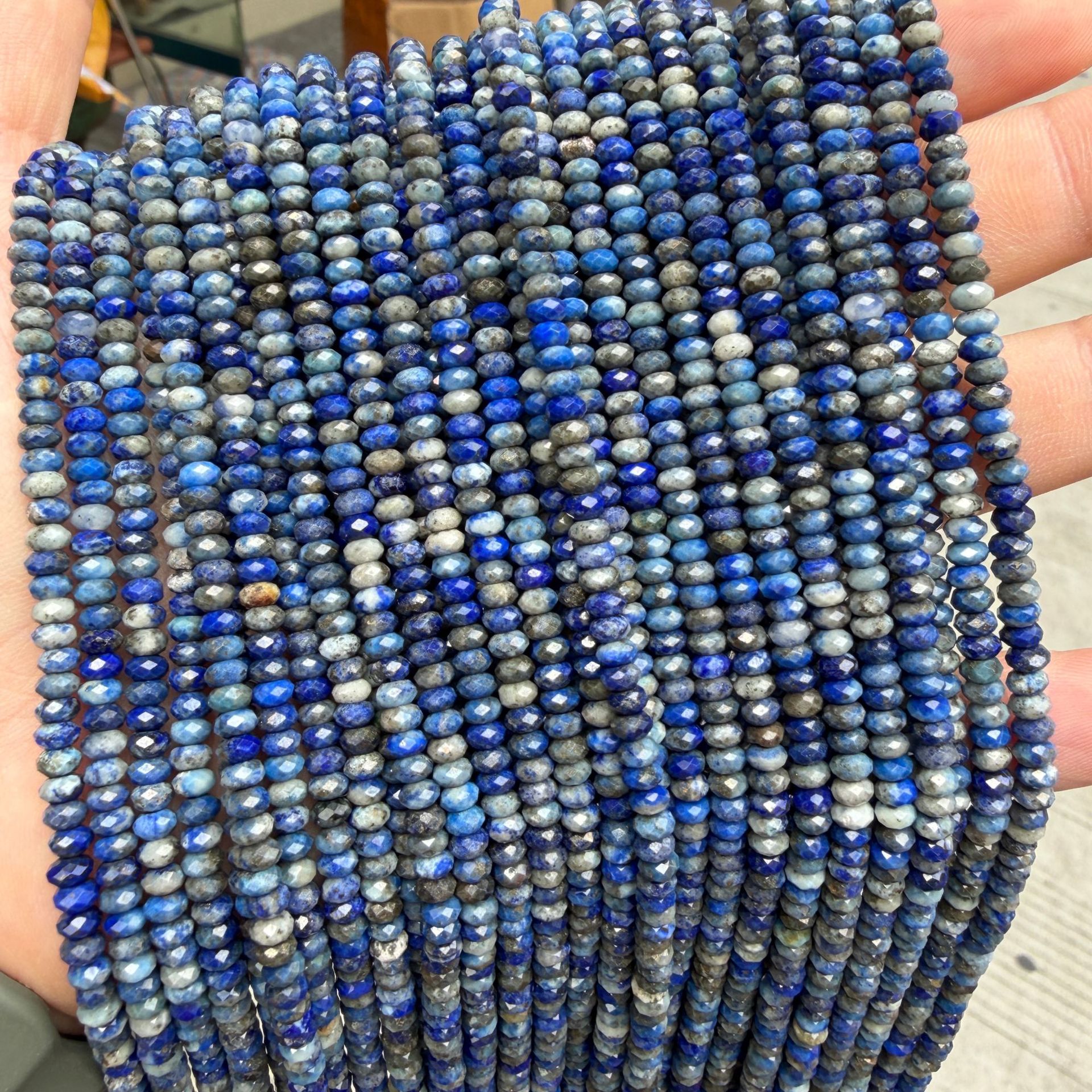 Lapis lazuli 2x4mm