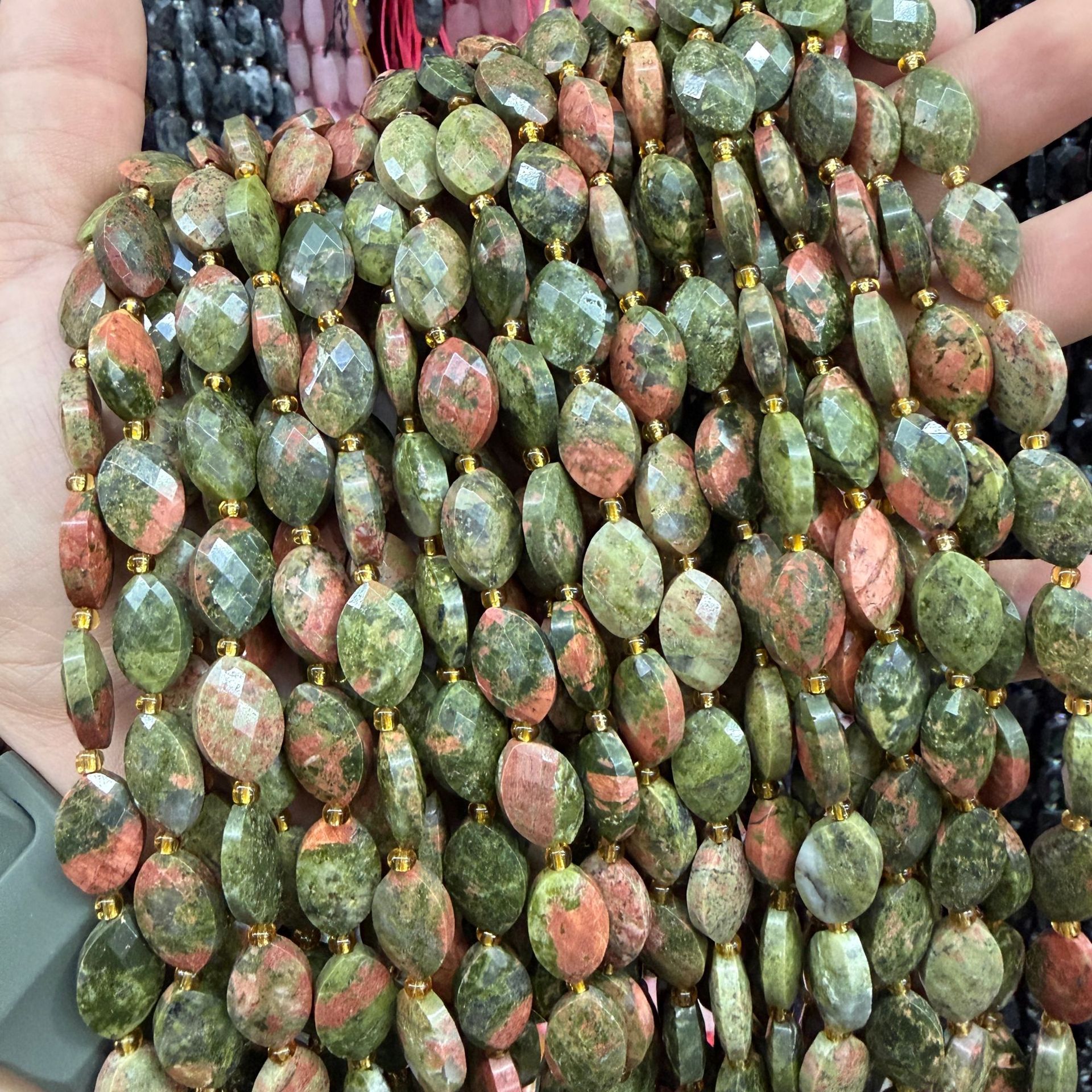 18:Floral green stone