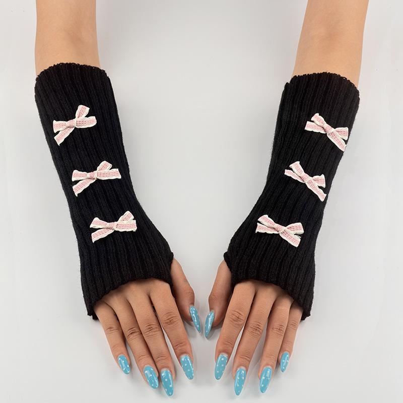 Black and pink powder