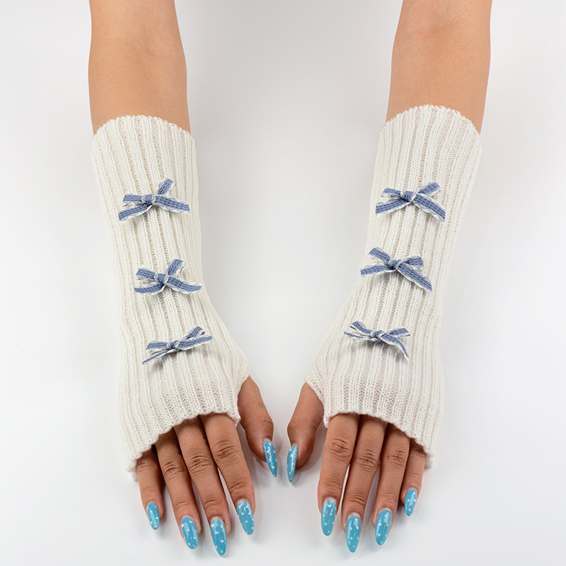 White and blue bow