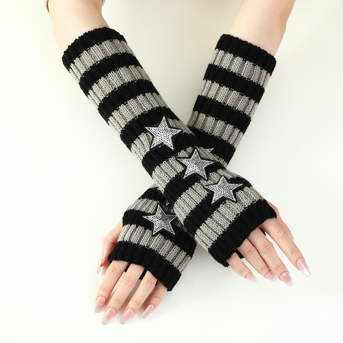 star (black and gray)