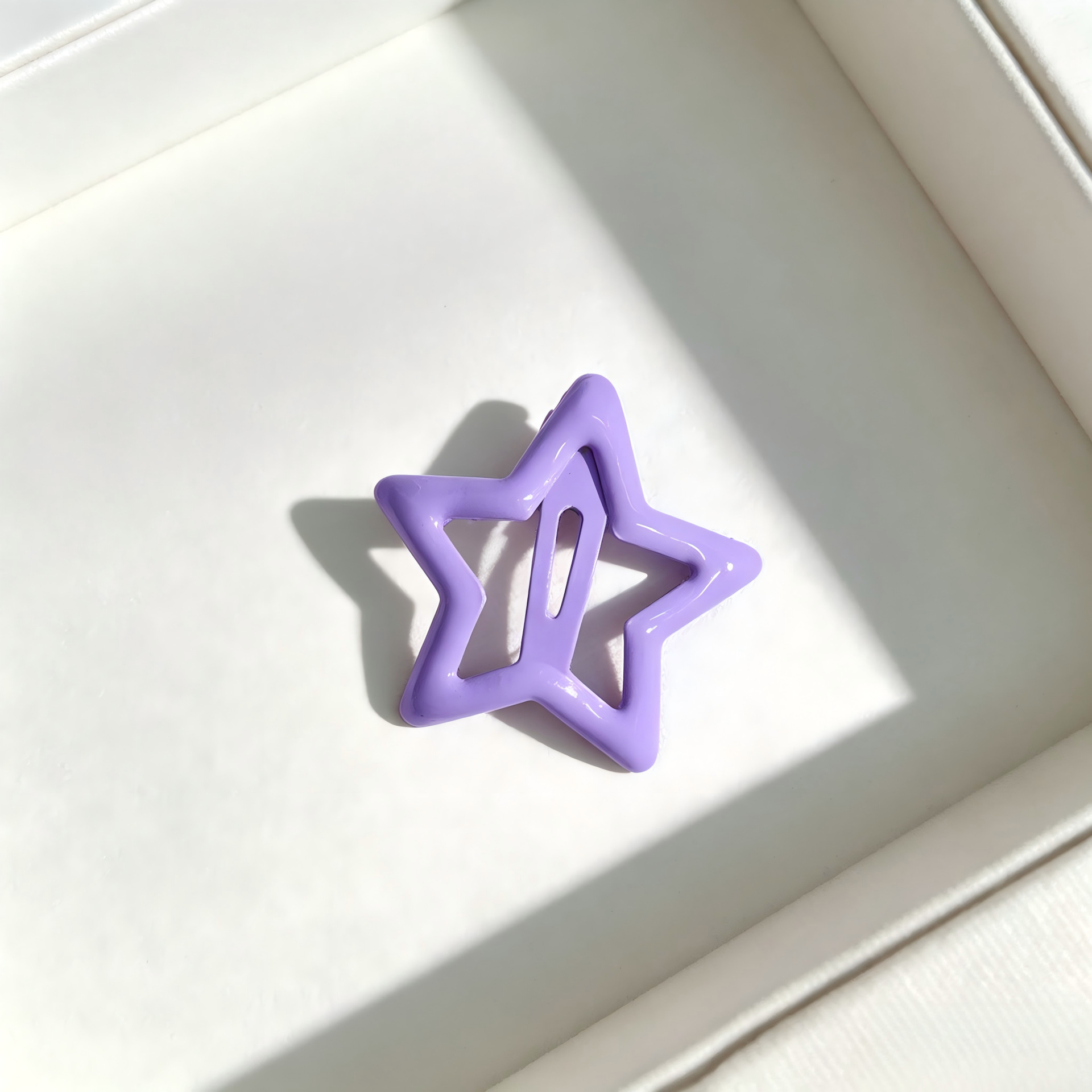 Glossy medium purple 3cm