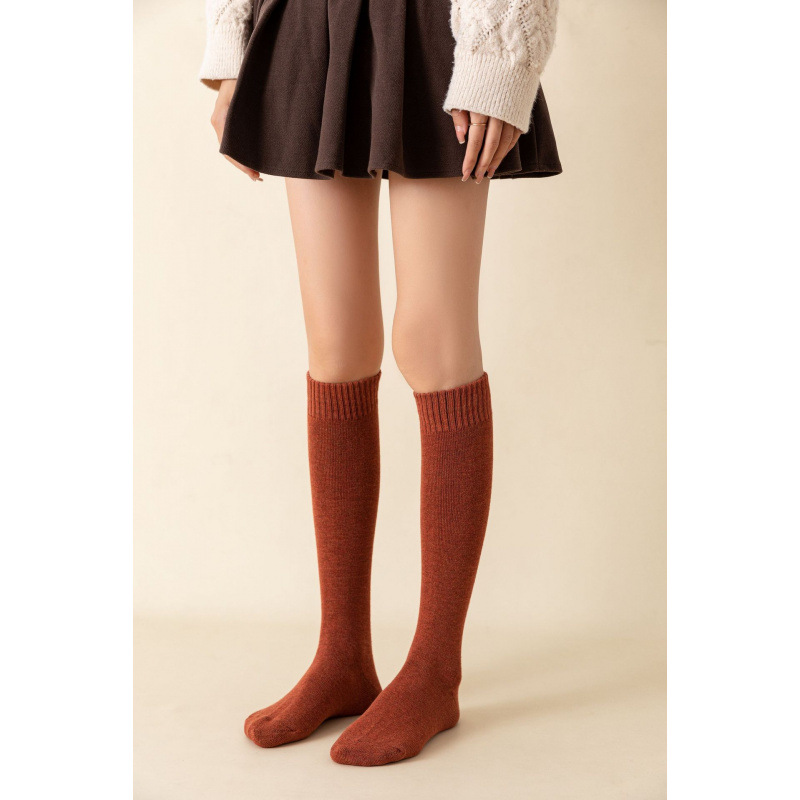 Calf socks in brick red