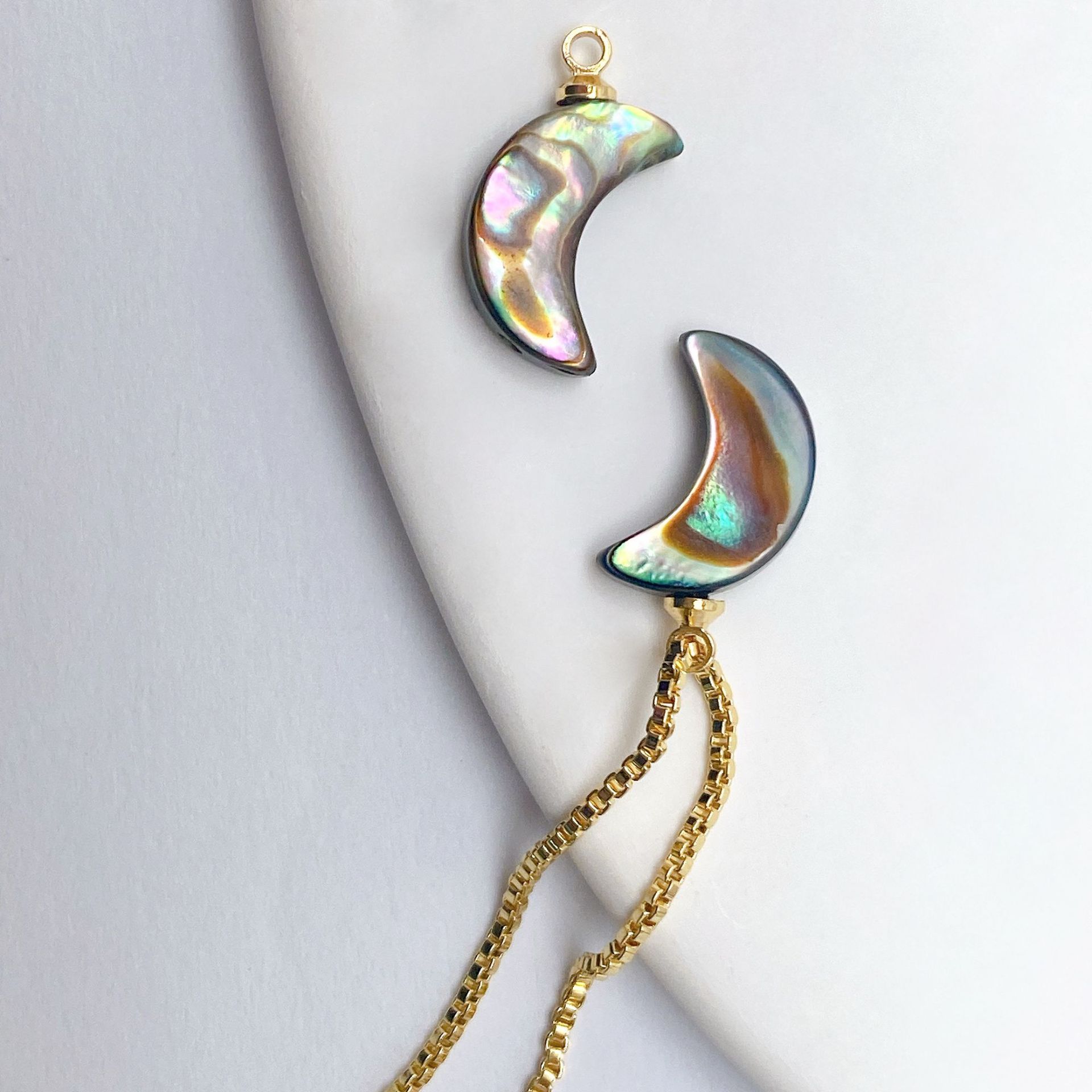 7:Crescent moon