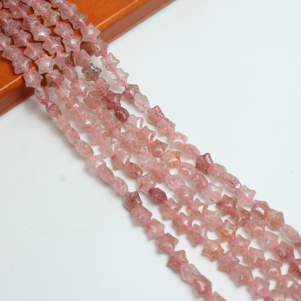 Strawberry crystal 8x8mm