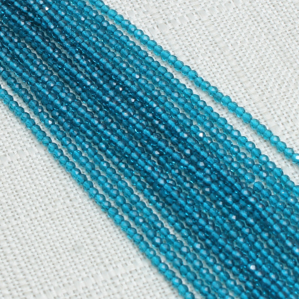 7:Peacock green