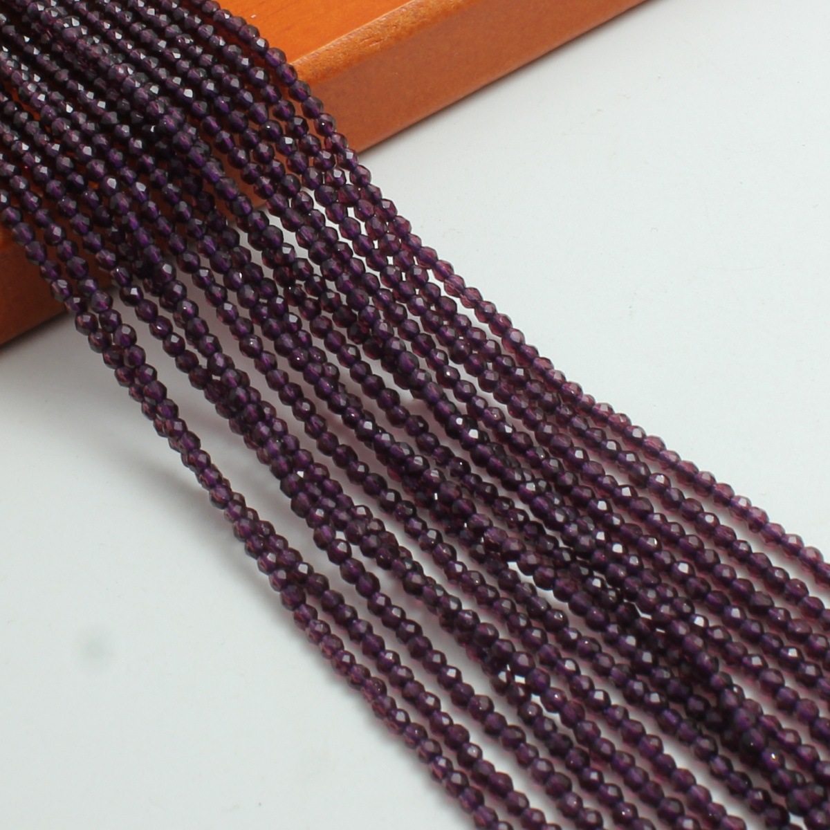 25:Dark purple