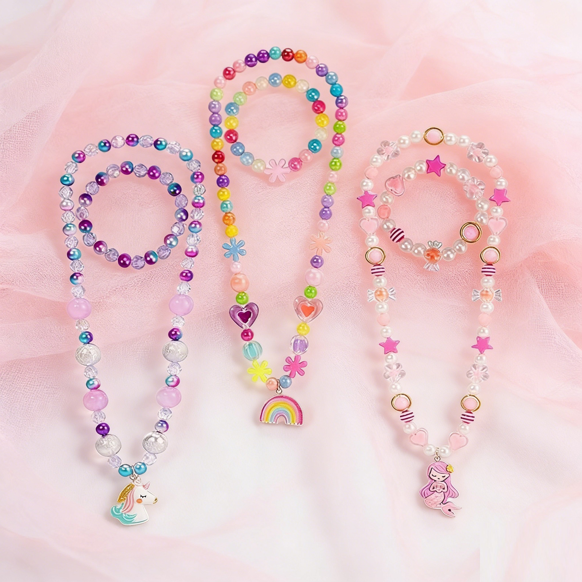 9:3 sets of bracelets and necklaces