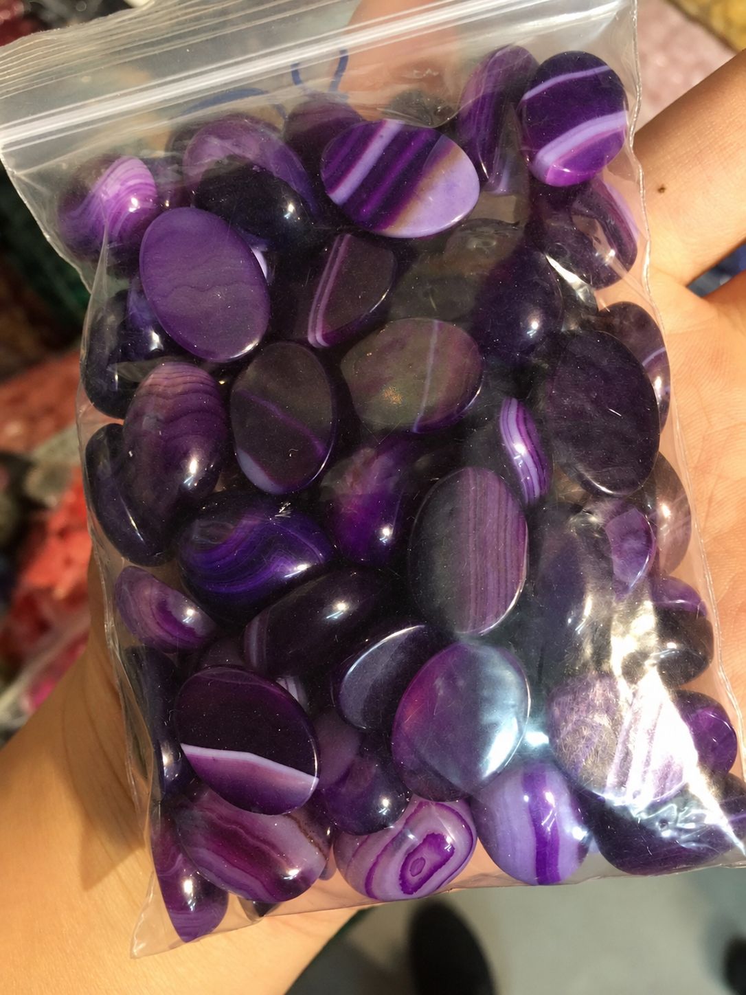 28:Purple striped agate