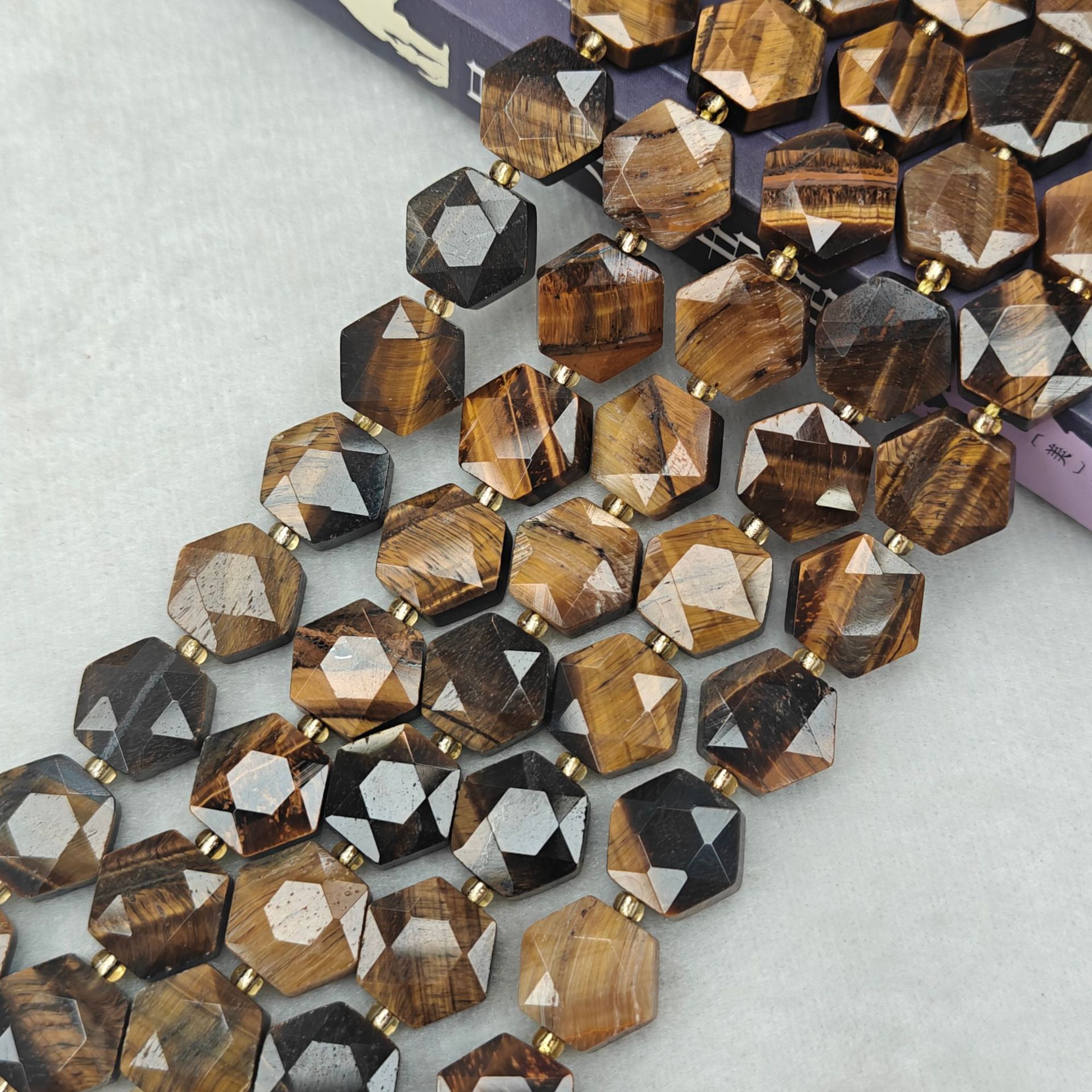 15:Tiger s Eye Stone