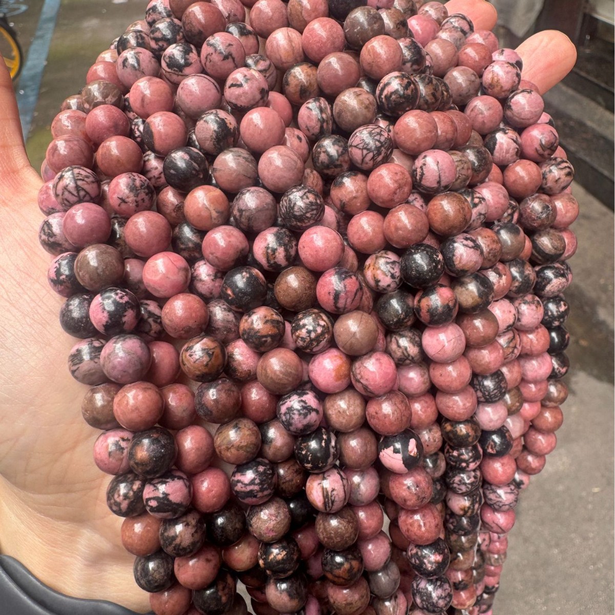 Pink 4mm (about 90 pieces)